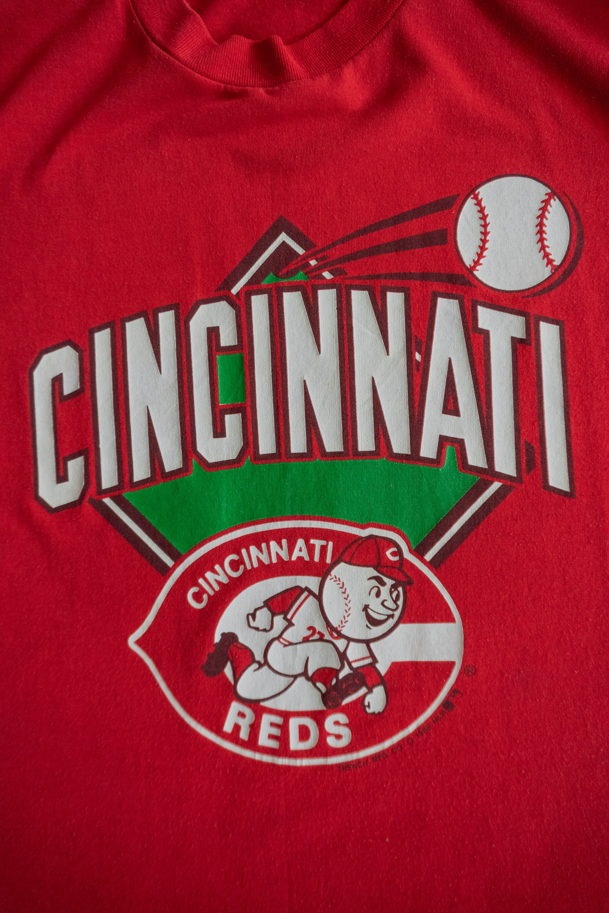 (L/XL) 90’S VINTAGE CINCINNATI REDS TEE