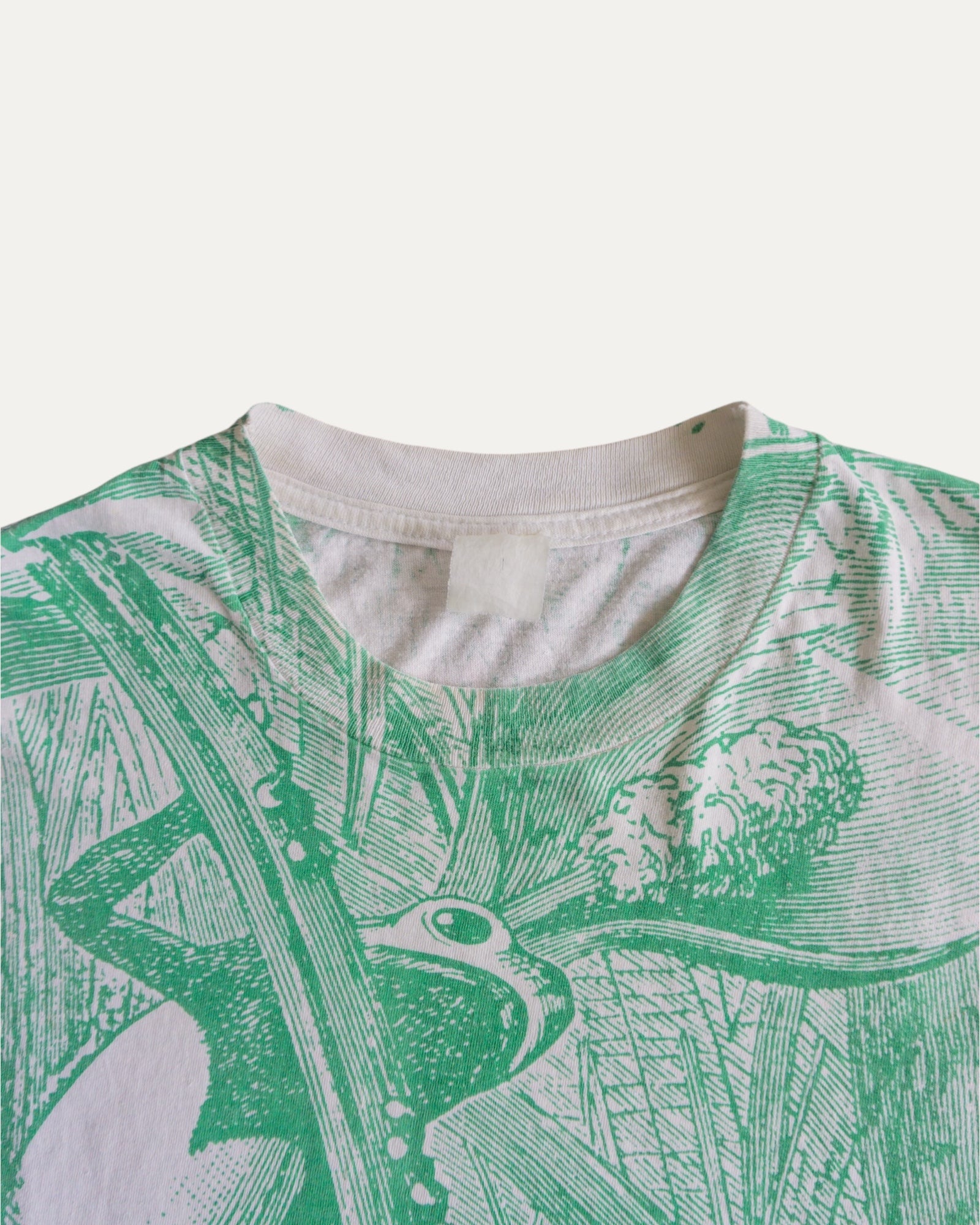 (L) 90’S VINTAGE AMAZING COSTA RICA AOP NATURE ART TEE