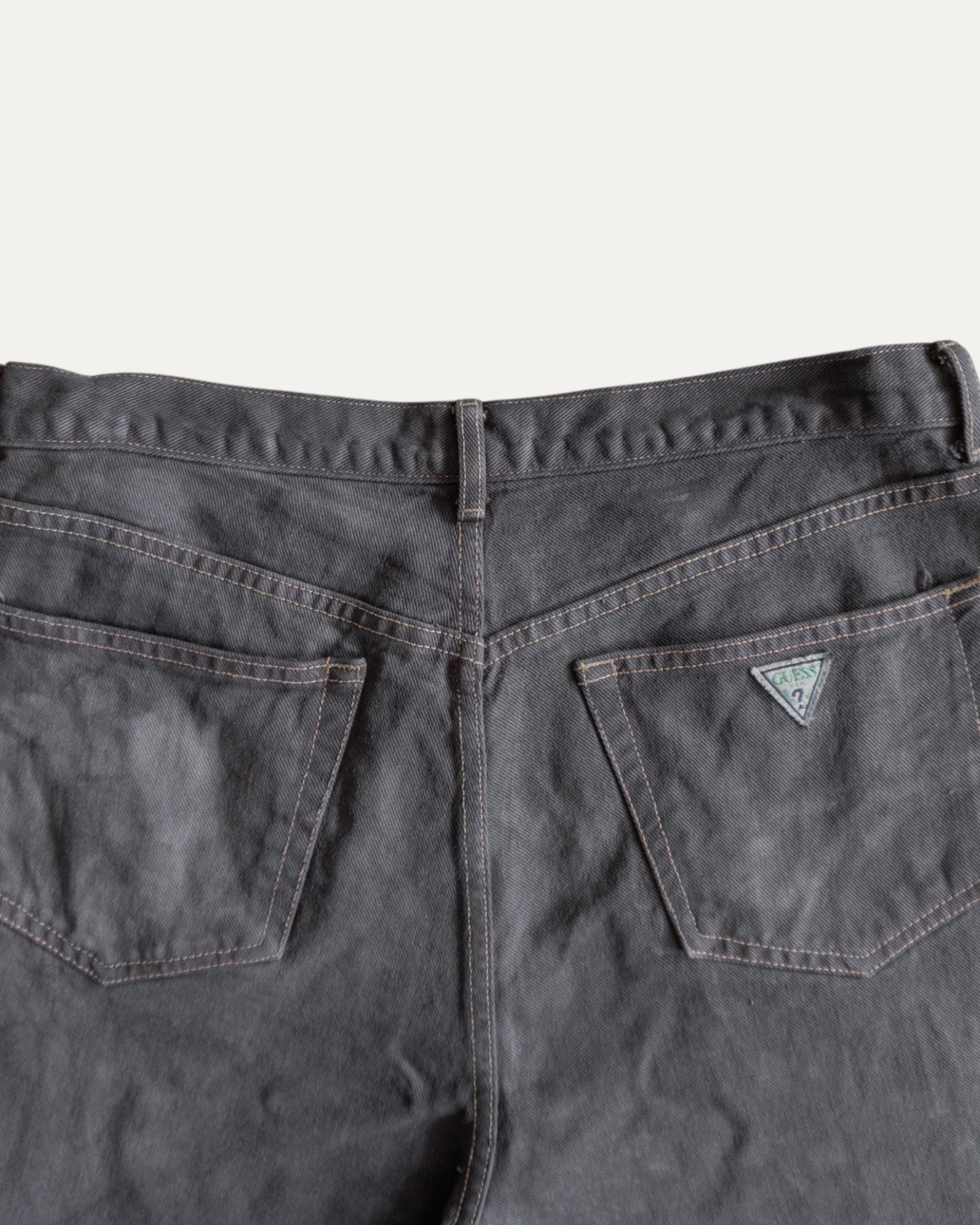 VINTAGE GUESS WASHED SHORT - 34