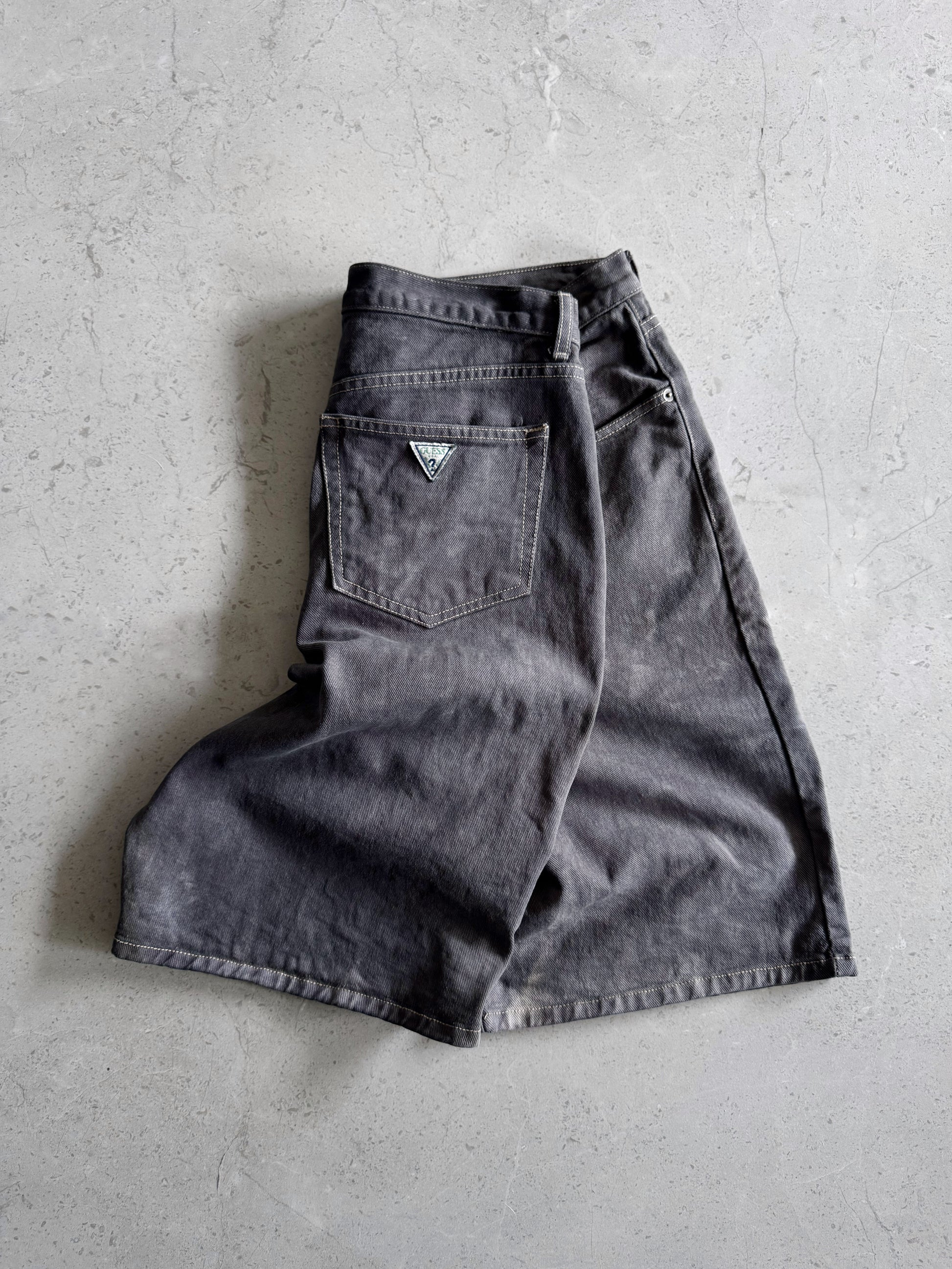 VINTAGE GUESS WASHED SHORT - 34