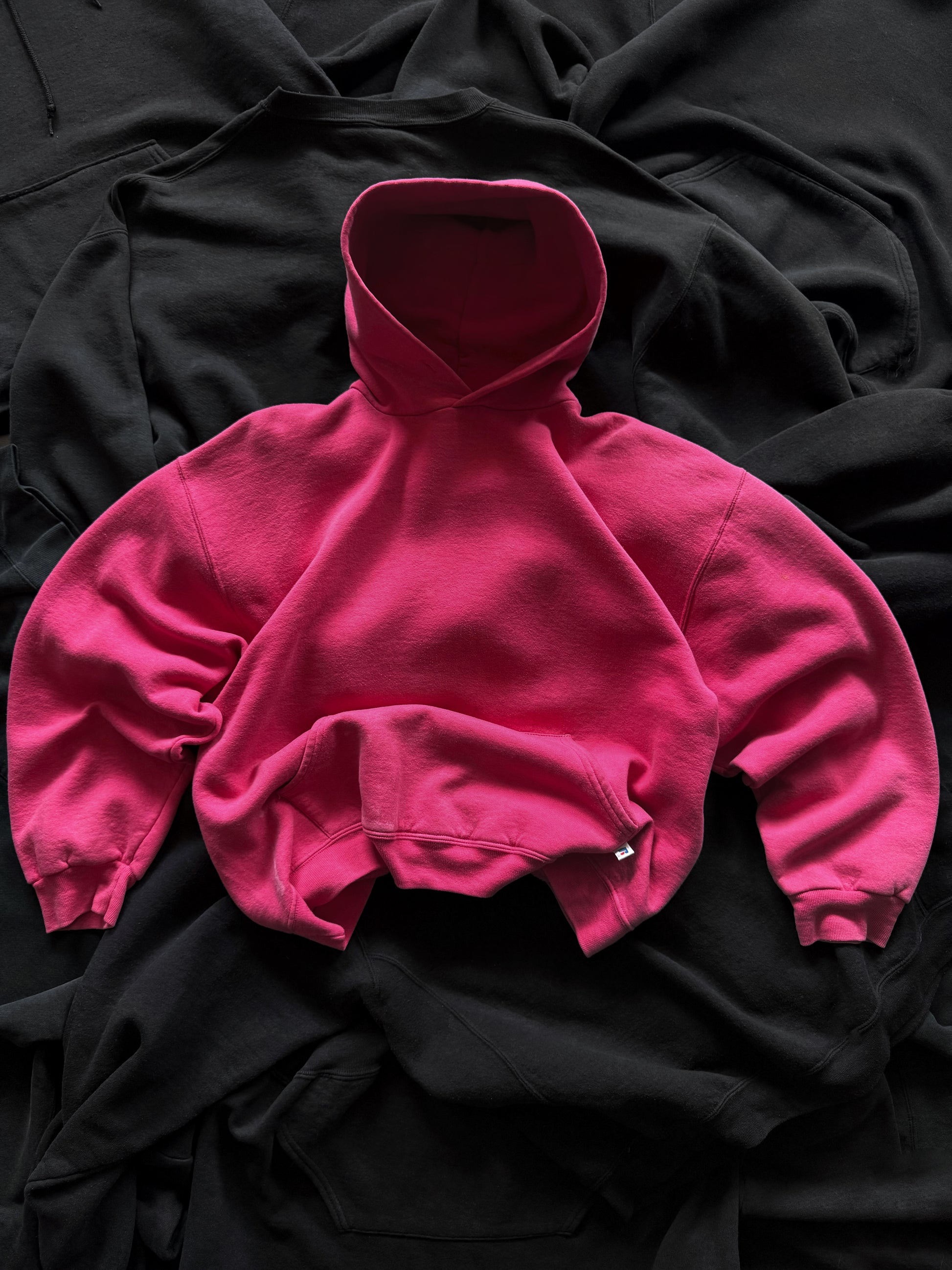 (L) VINTAGE RUSSELL ATHLETIC PINK HOODIE