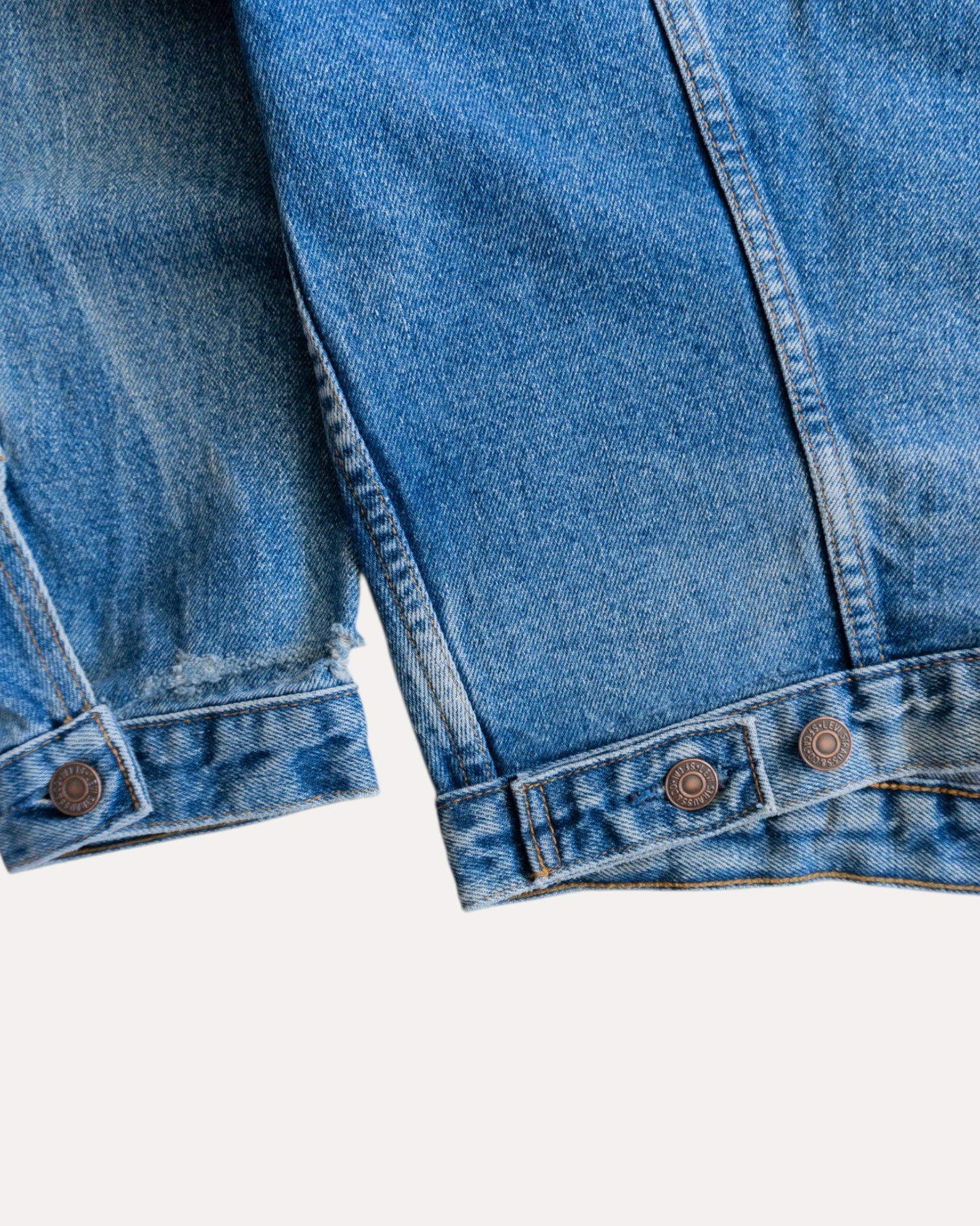 (L/XL) 90’S VINTAGE LEVIS DENIM JACKET