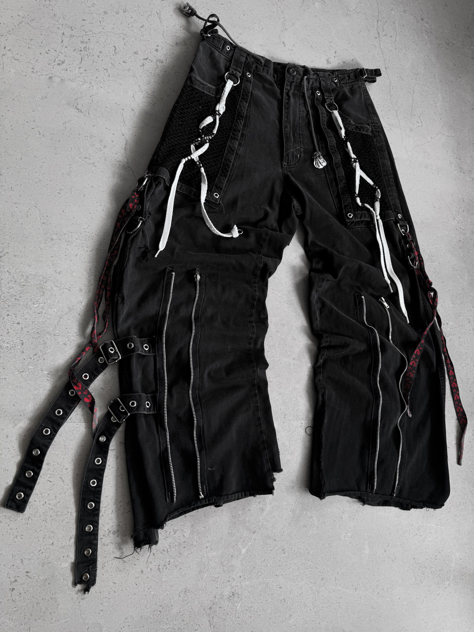 TRIPP Y2K GRUNGE NYC PANTS (32x32)