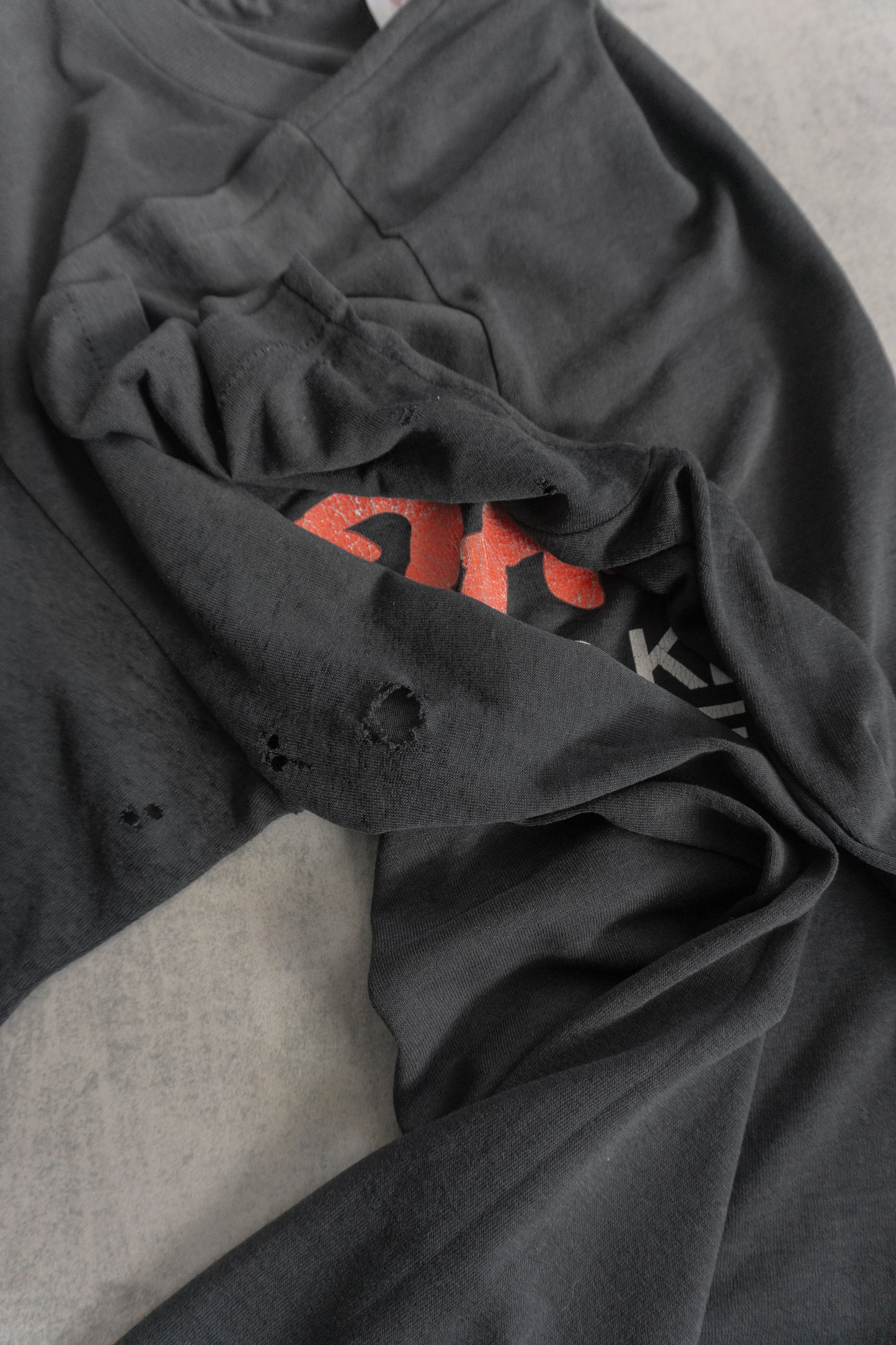 (S) 90’S VINTAGE DARE FADED X DISTRESSED TEE