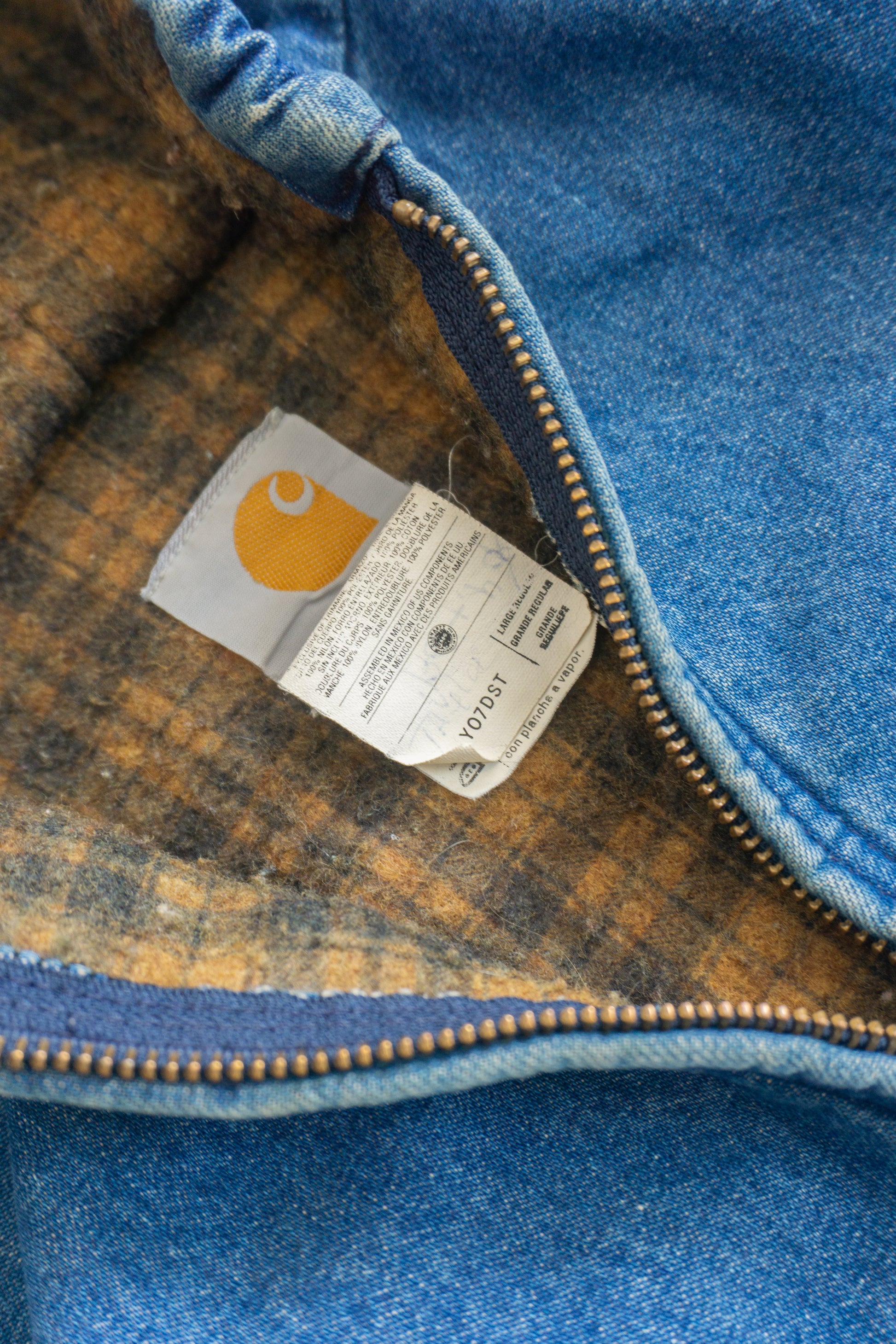 (S) 90’S VINTAGE CARHARTT DENIM ACTIVE JACKET