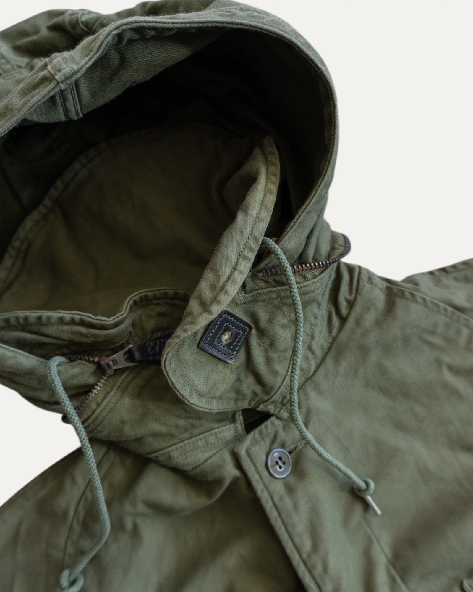 (M) 1960’S VINTAGE ARMY M-65 FIELD JACKET VIETMAN