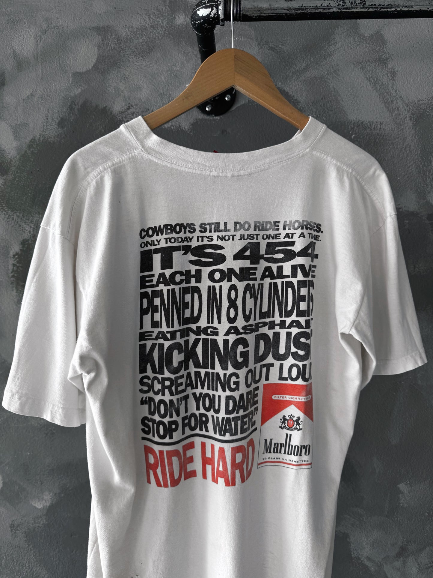 (L) 90’S VINTAGE MARLBORO FADED TEE