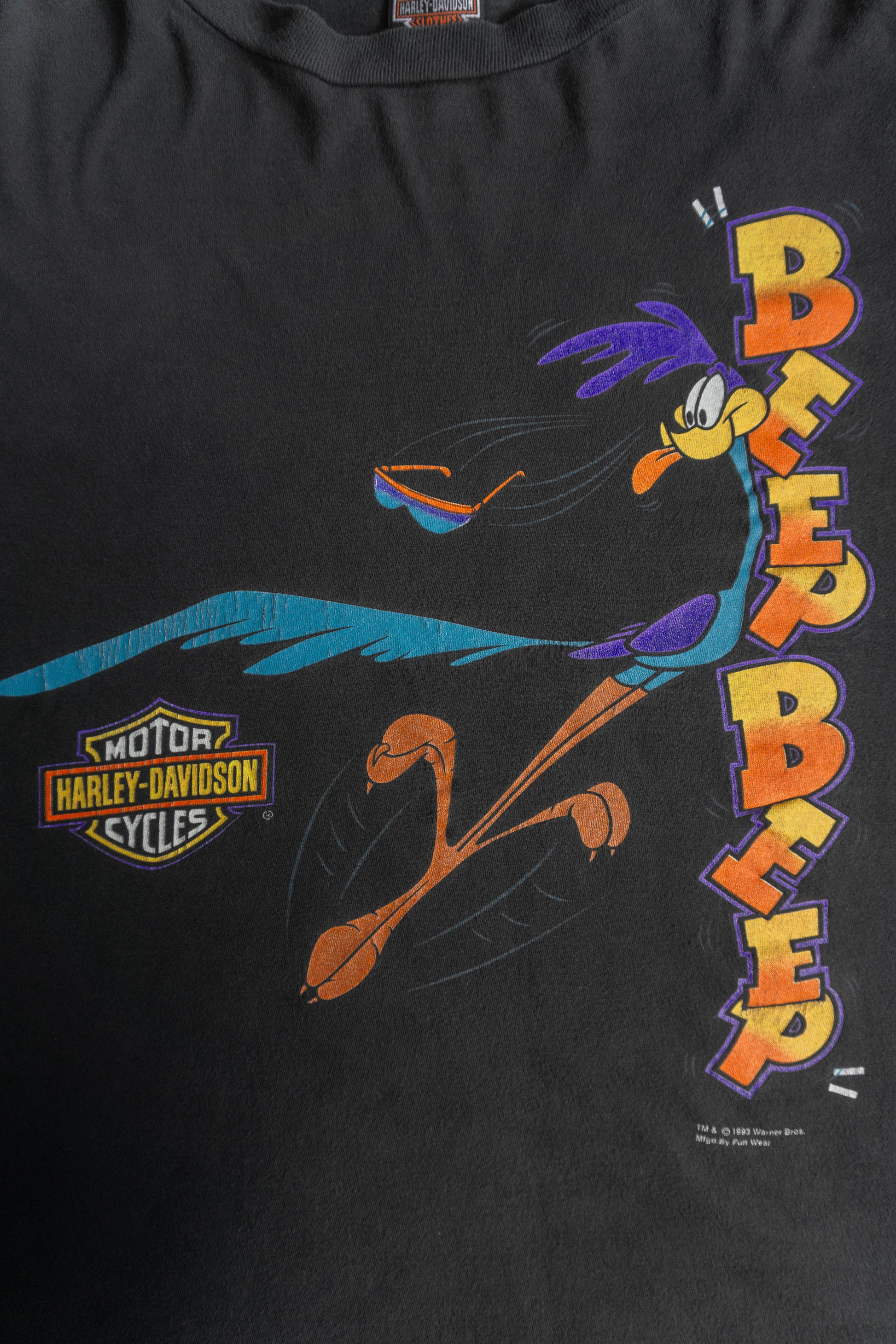(L) 1993 VINTAGE HARLEY DAVIDSON X WARNER BROS “BEEP BEEP” TEE