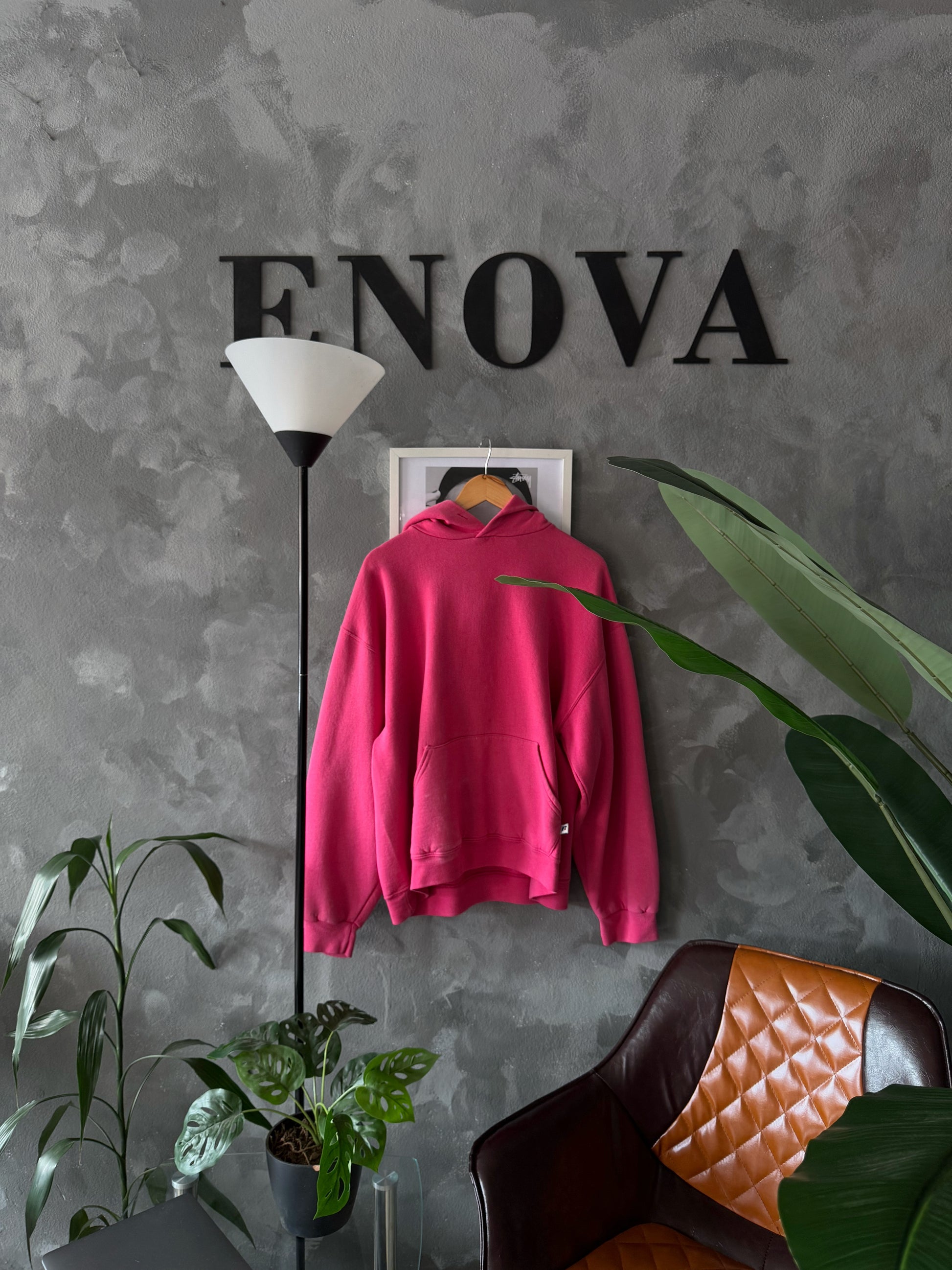 (L) VINTAGE RUSSELL ATHLETIC PINK HOODIE