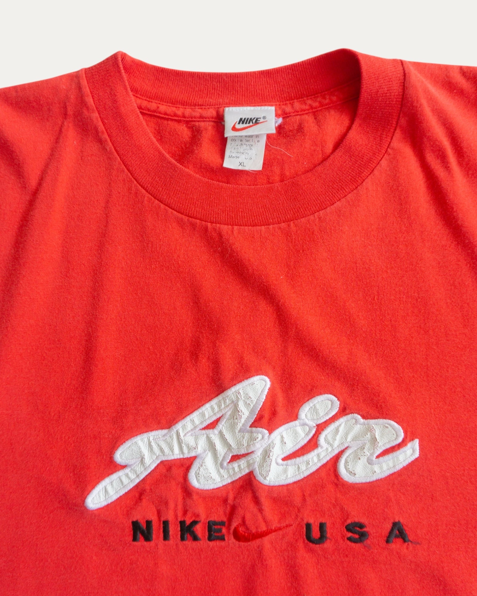 (XL) 90’S VINTAGE NIKE TEE