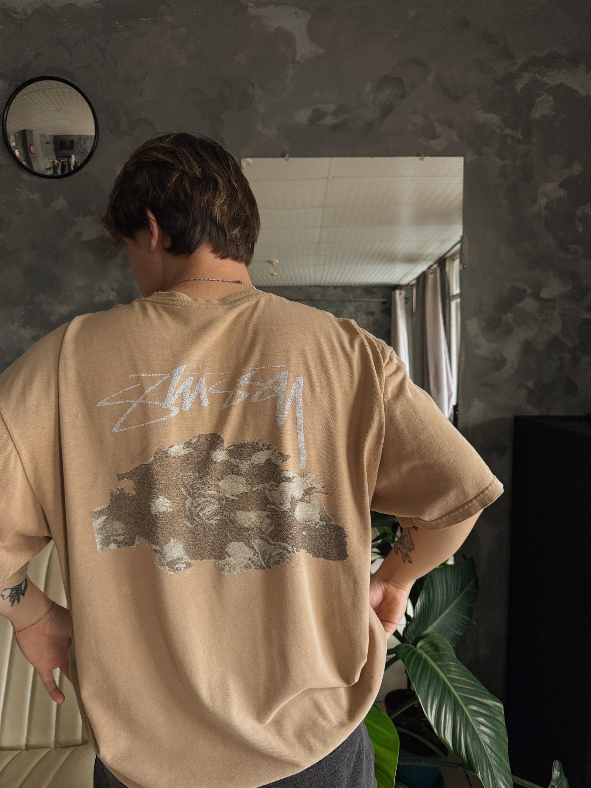 (XL) STUSSY TEE