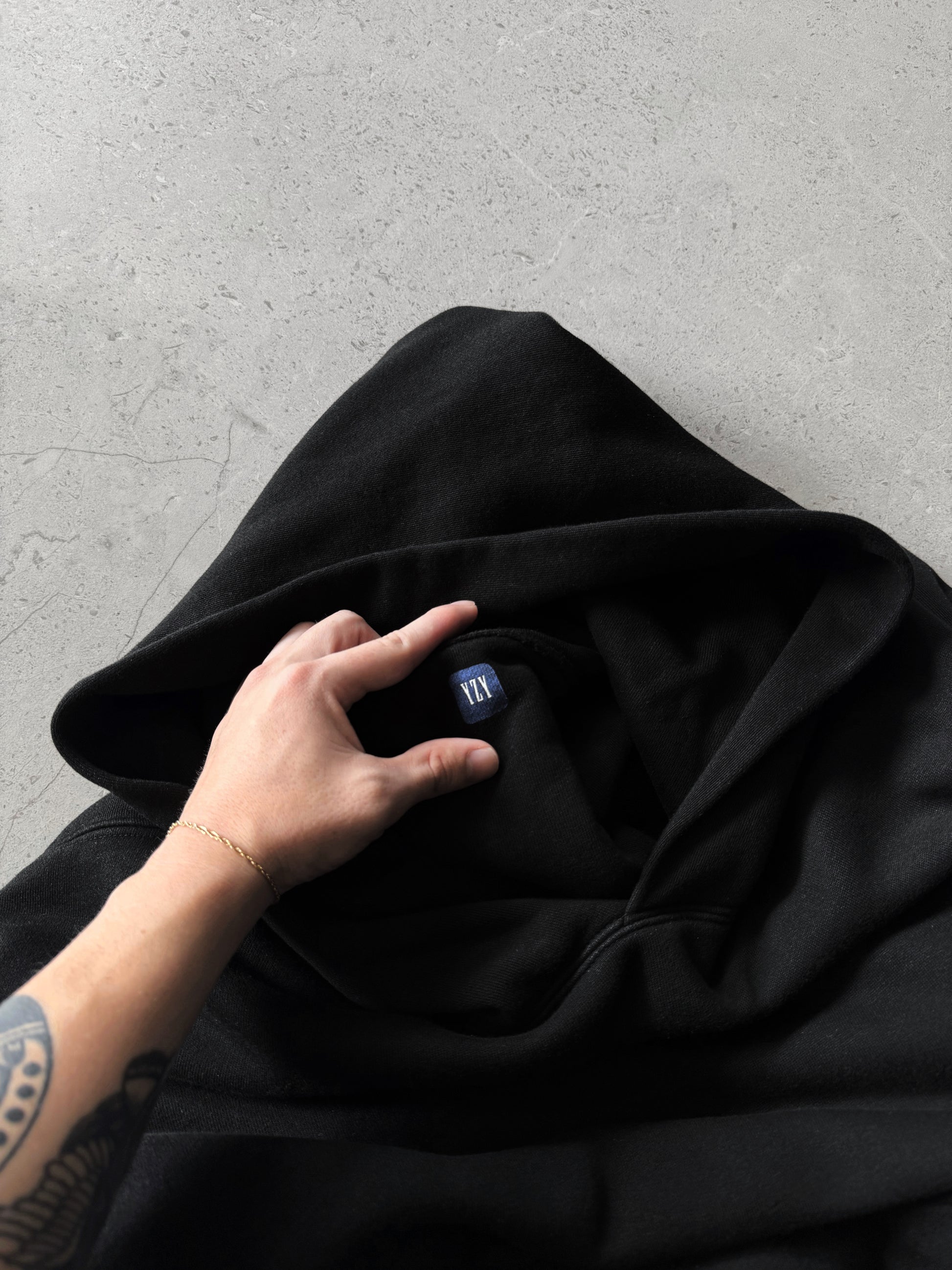 (BOXY L) YEEZY YZY KANYE WEST HOODIE