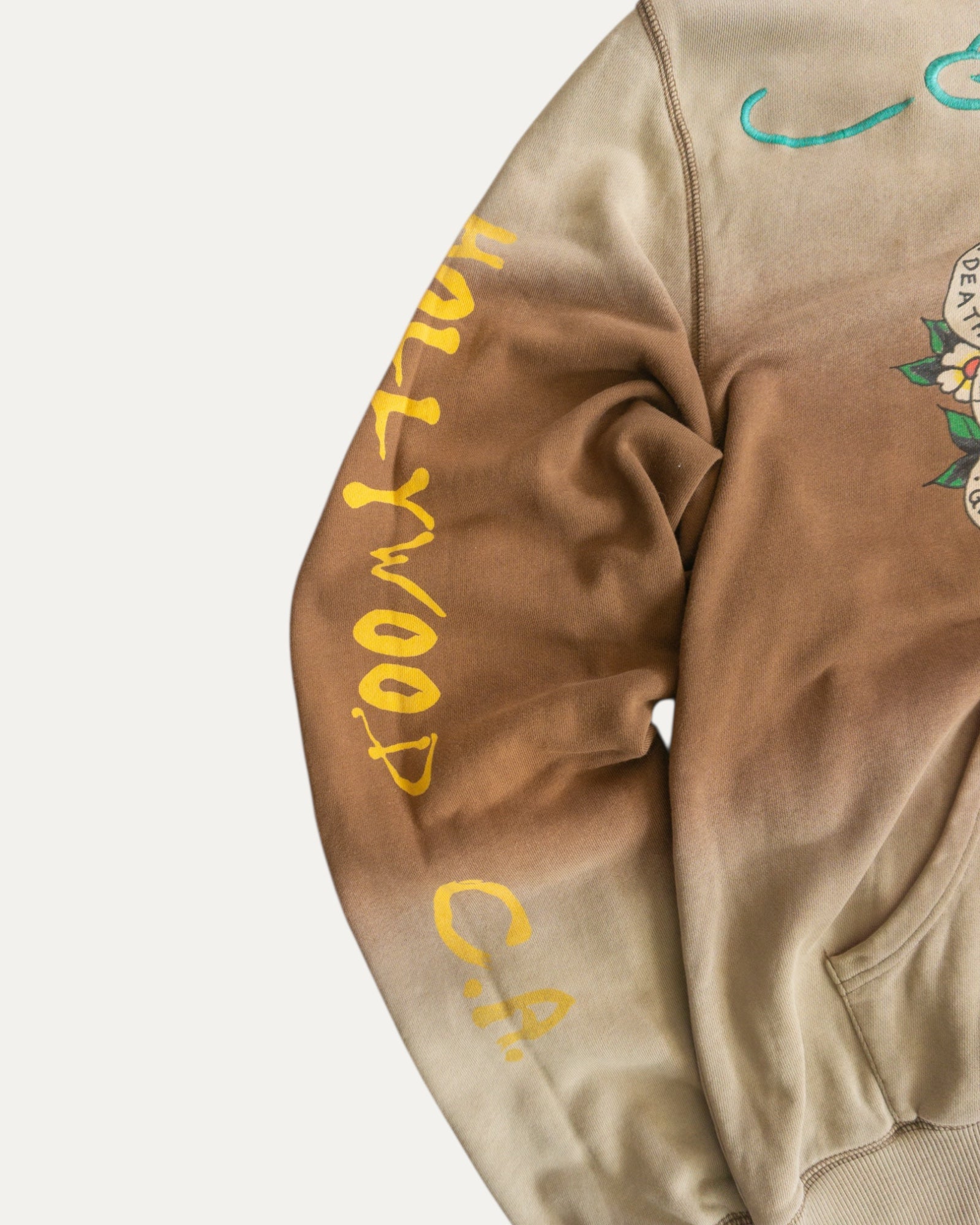 (L) VINTAGE ED HARDY FADED RARE PIECE HOODIE