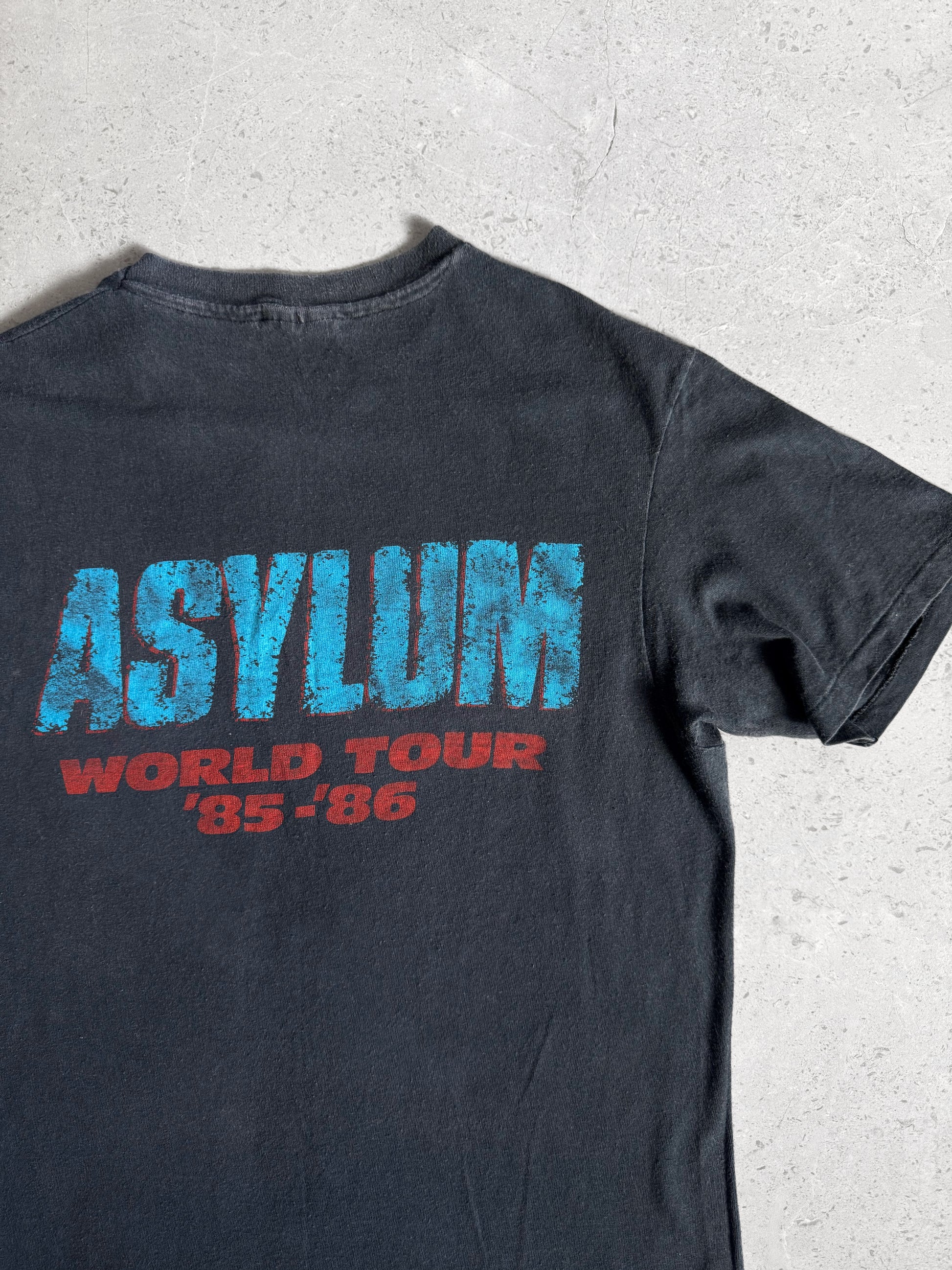 (S-M) 1980’S VINTAGE KISS “ASYLUM” TOUR TEE