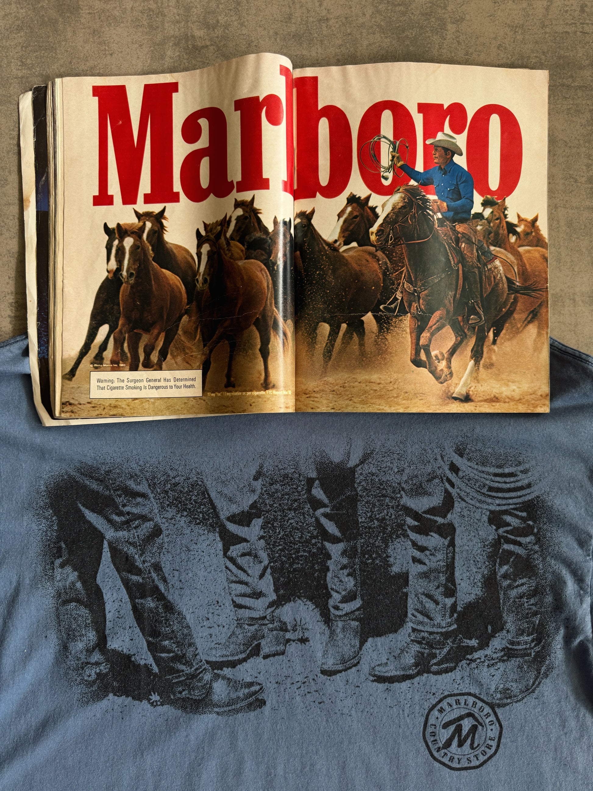 (XL) 90’S VINTAGE MARLBORO COWBOYS RODEO TEE