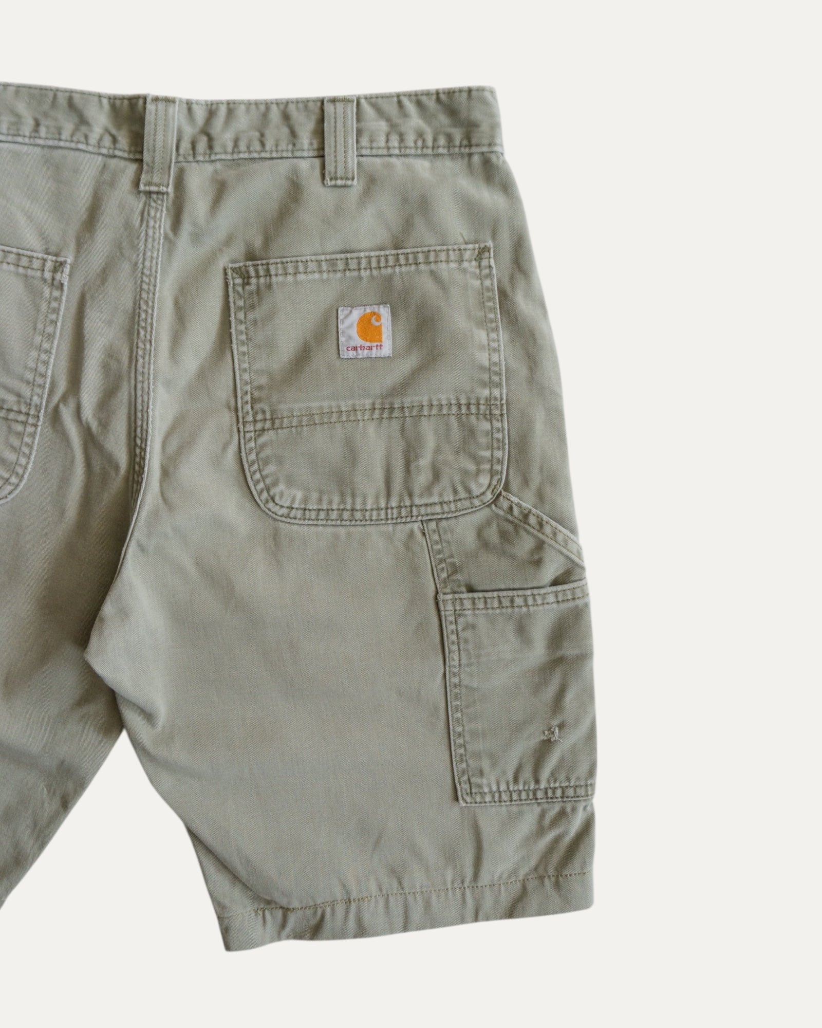 VINTAGE CARHARTT OLIVE GREEN AMAZING FADED SHORT - 32