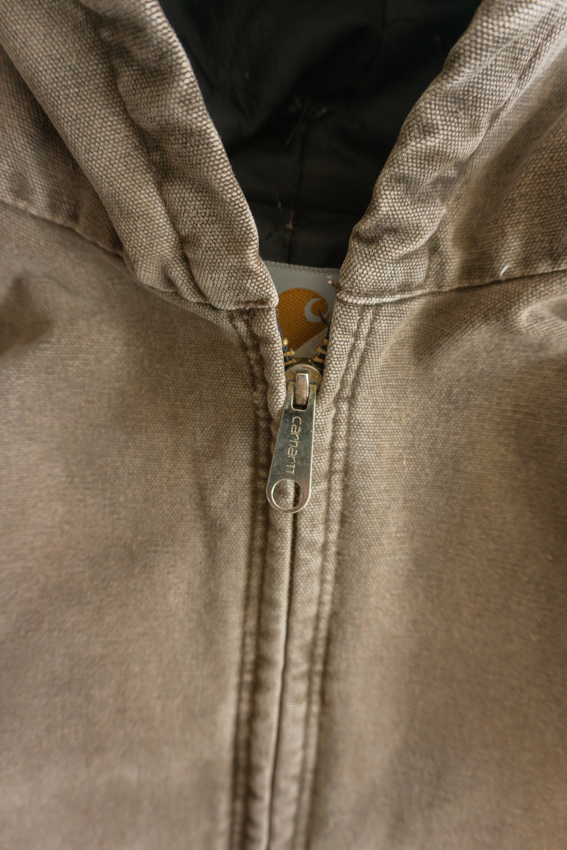 (S) VINTAGE CARHARTT DESERT BROWN JACKET