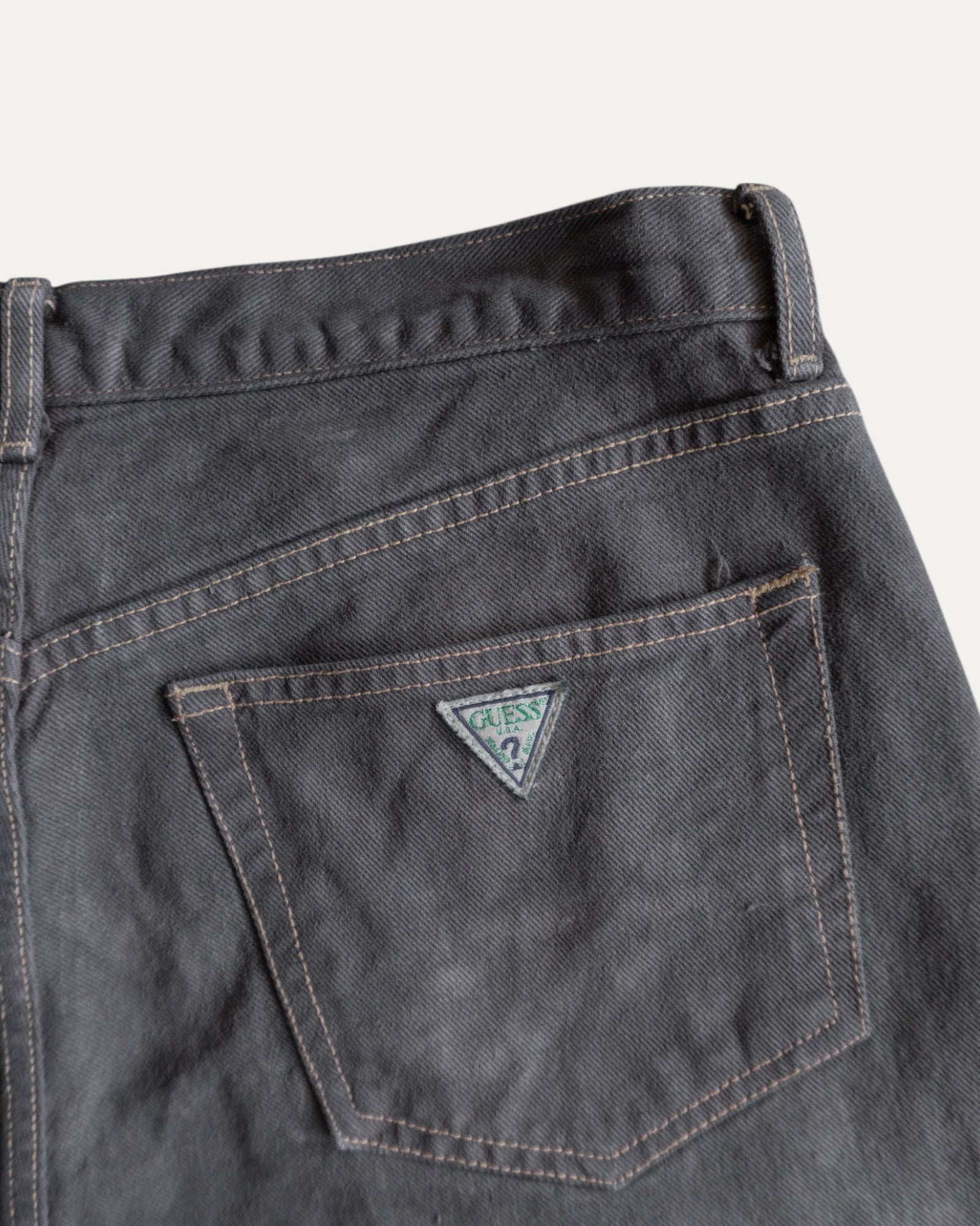 VINTAGE GUESS WASHED SHORT - 34