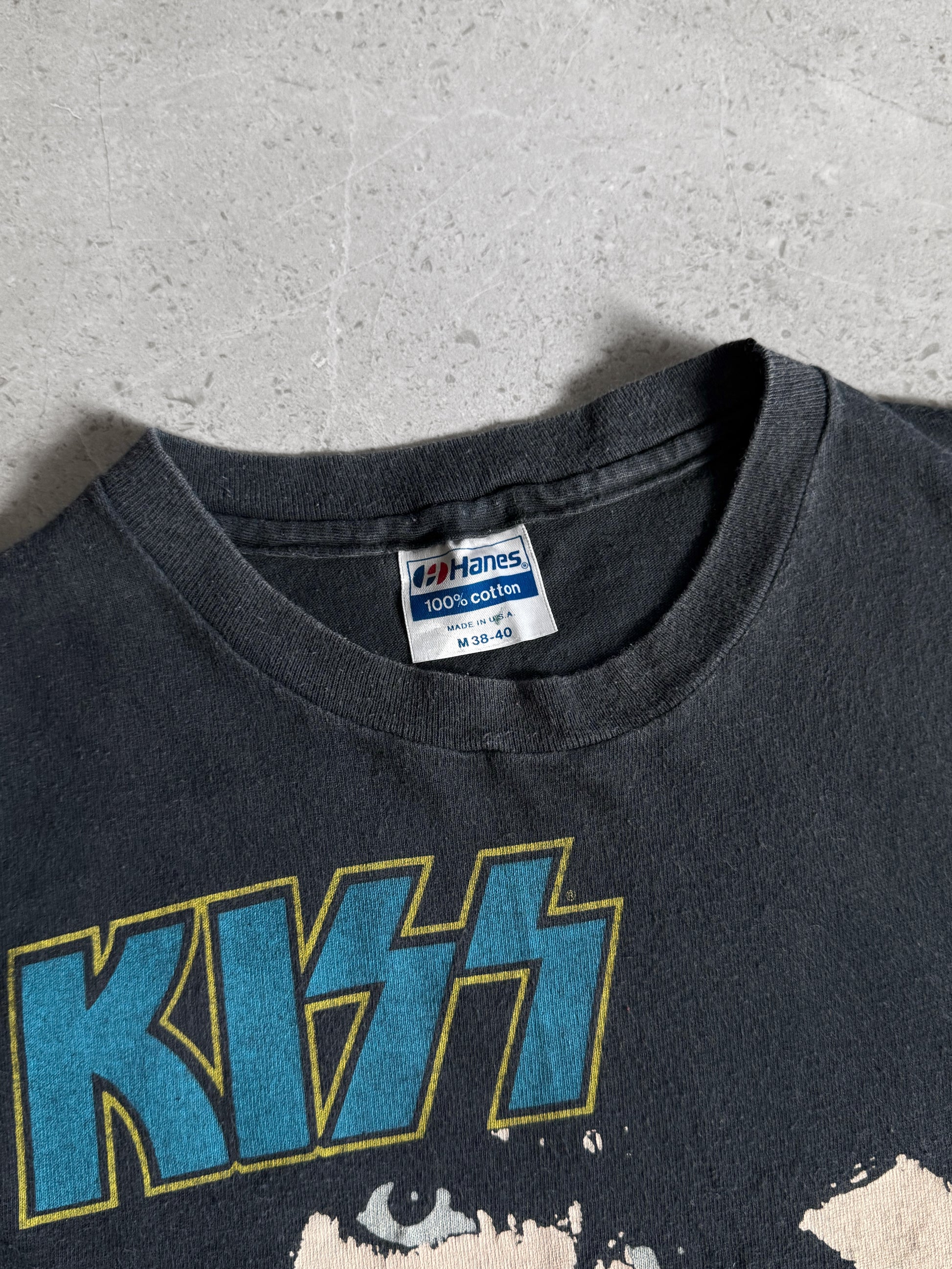 (S-M) 1980’S VINTAGE KISS “ASYLUM” TOUR TEE