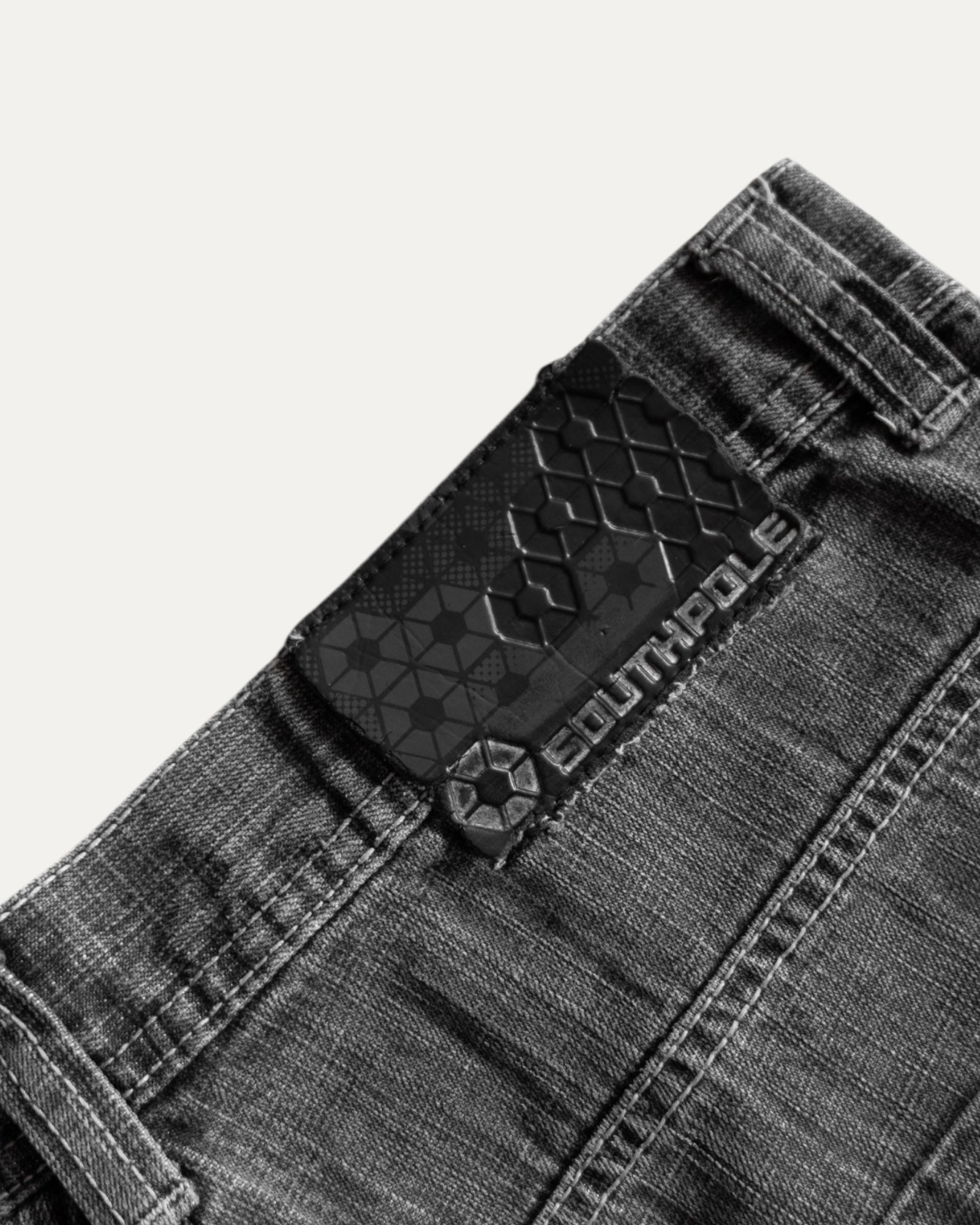 VINTAGE SOUTHPOLE FADED SHORT - 34