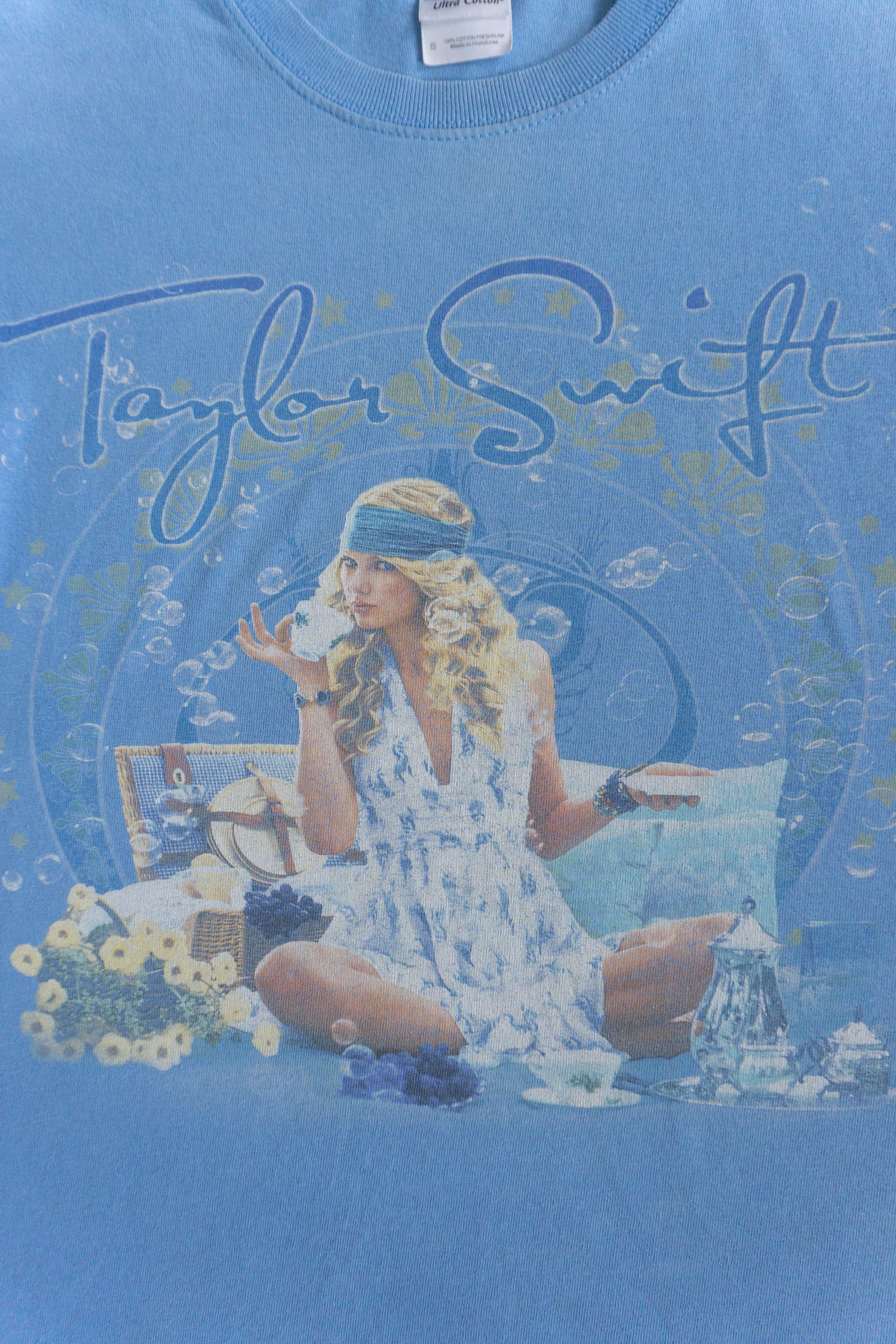 (S-M) VINTAGE TAYLOR SWIFT FEARLESS WORLD TOUR TEE