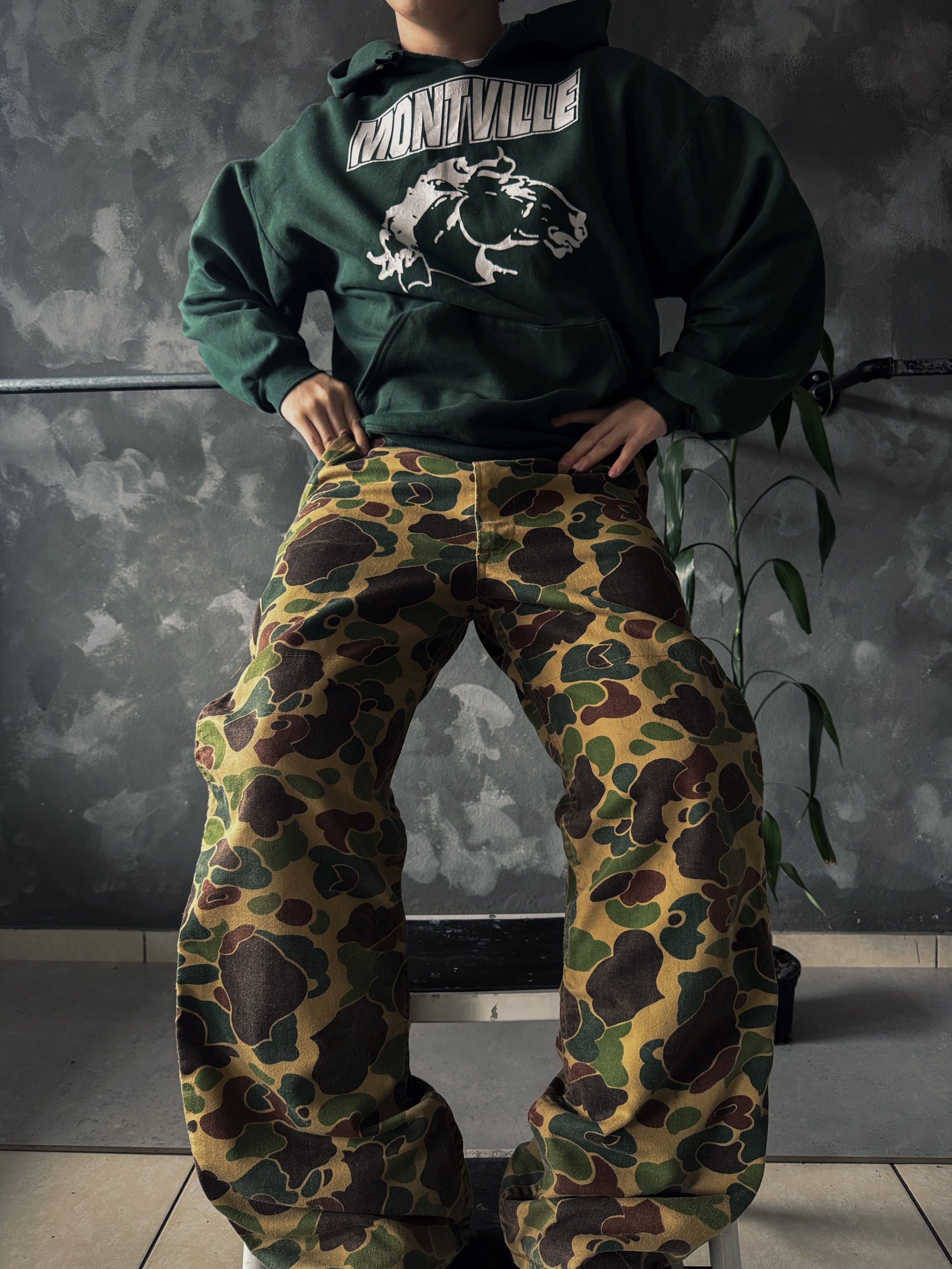 VINTAGE CAMO BAGGY PANTS - 32x32