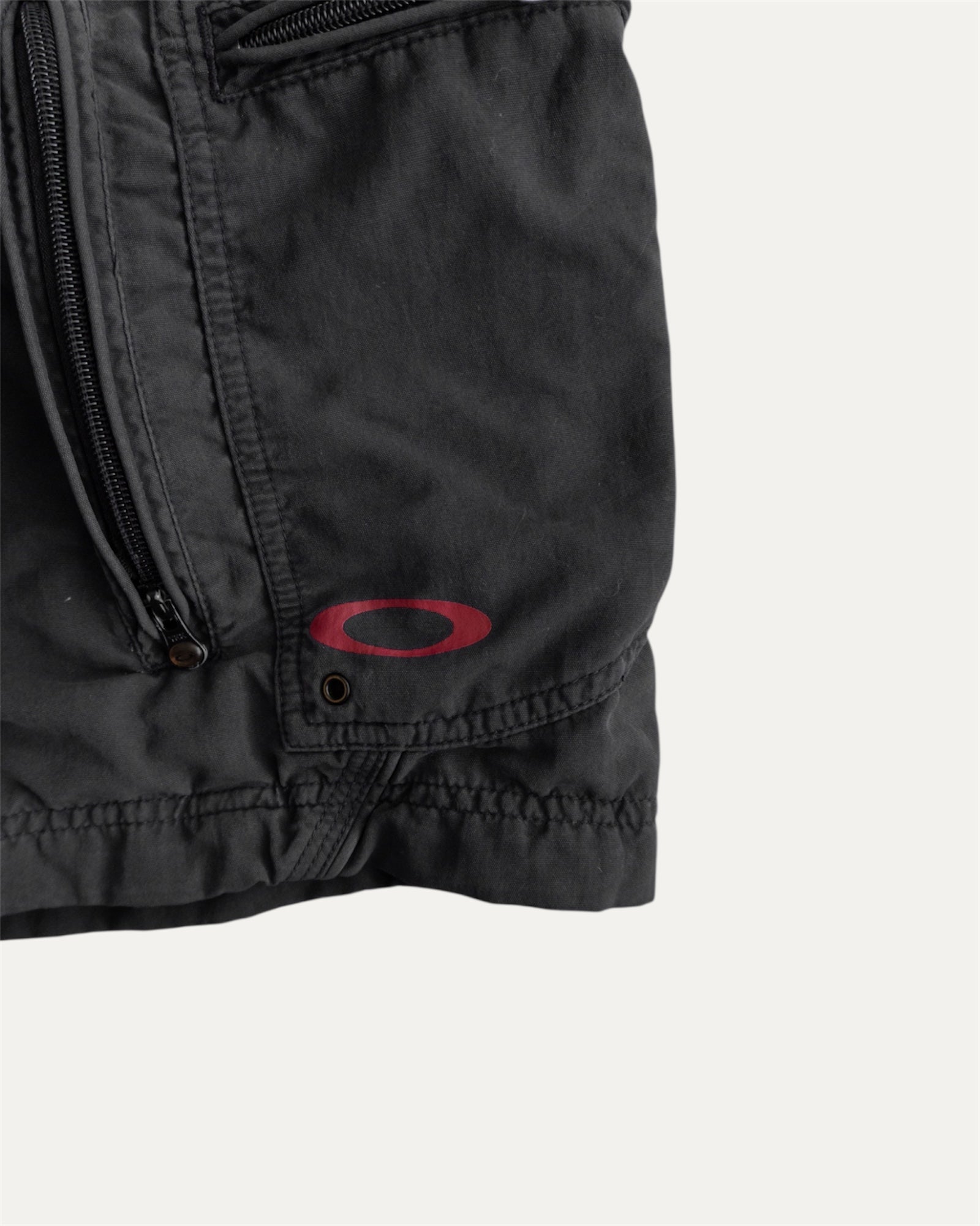 90’S VINTAGE AMAZING OAKLEY SKULL CARGO SHORT - 34