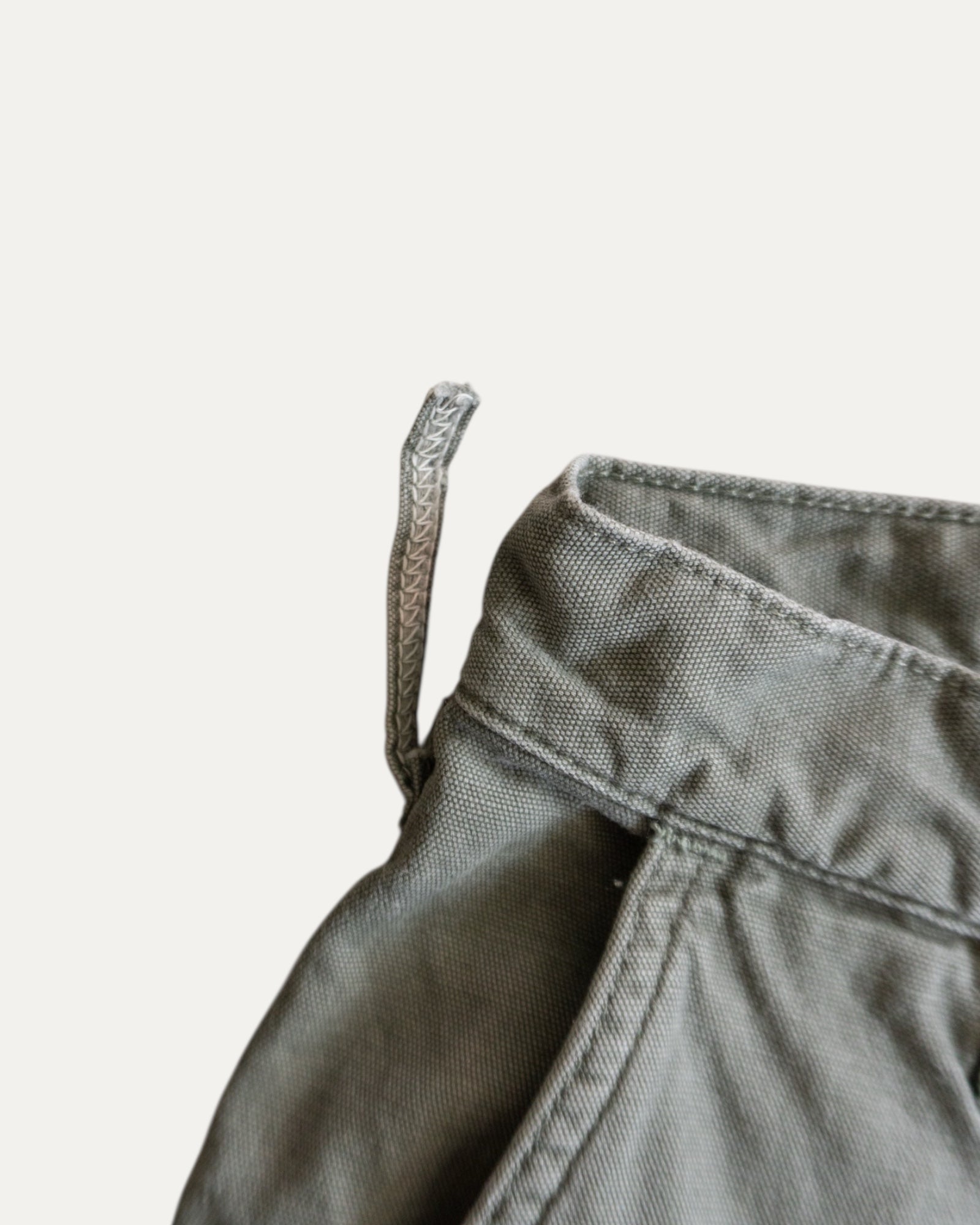 VINTAGE CARHARTT OLIVE GREEN FADED PANTS - 32x30
