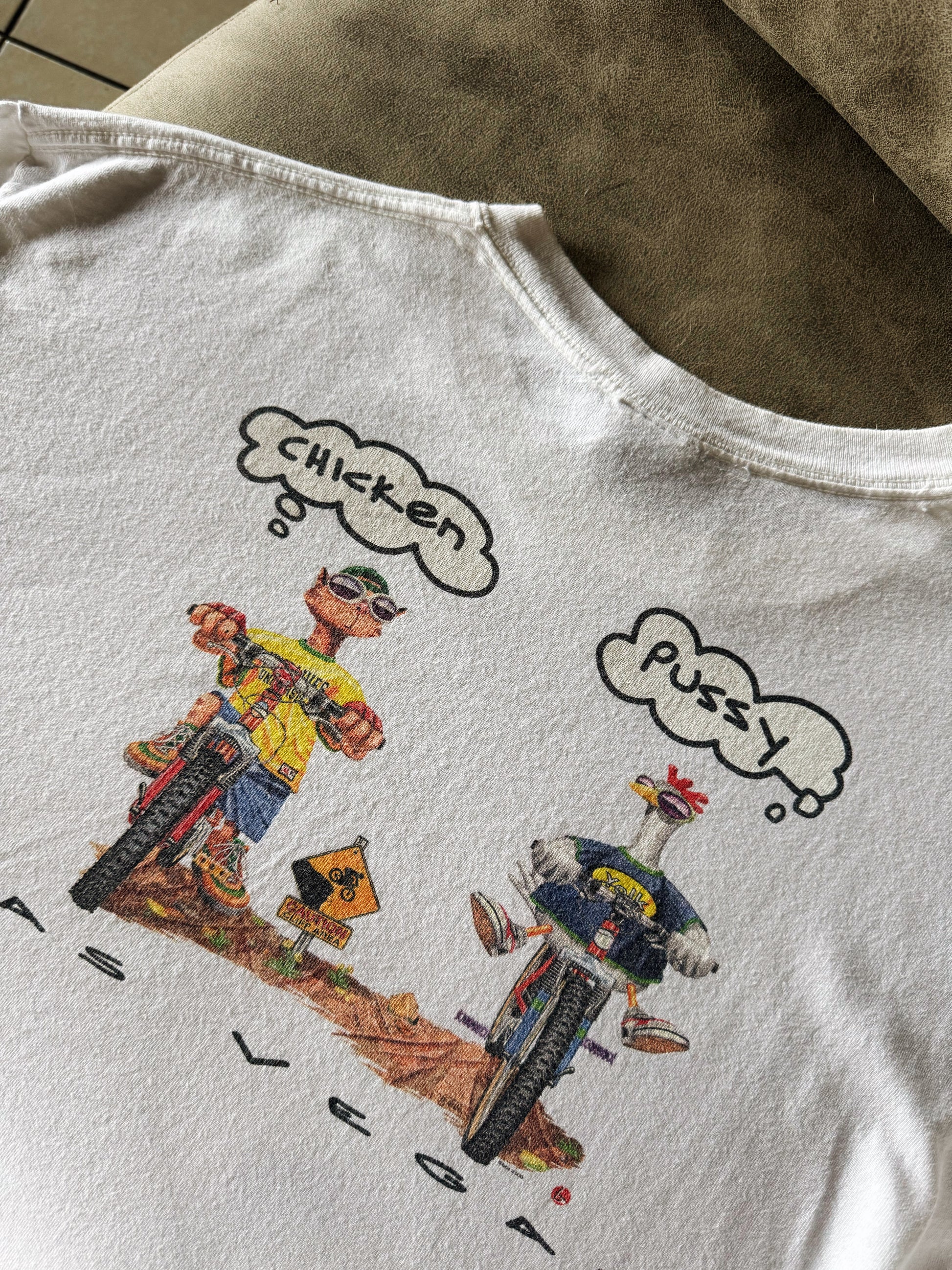 (L/XL) VINTAGE CHICKEN PUSSY TEE