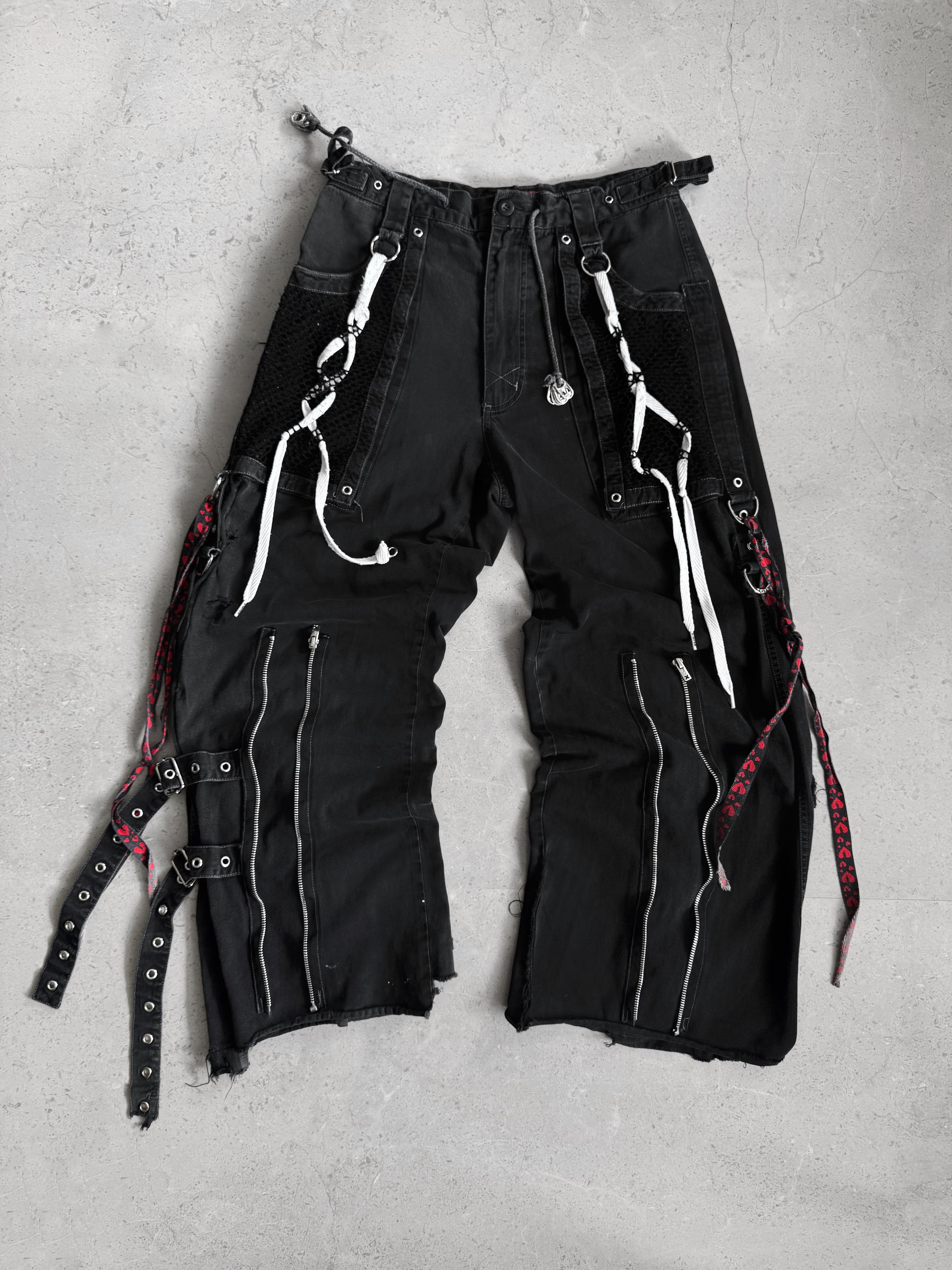 TRIPP Y2K GRUNGE NYC PANTS (32x32)