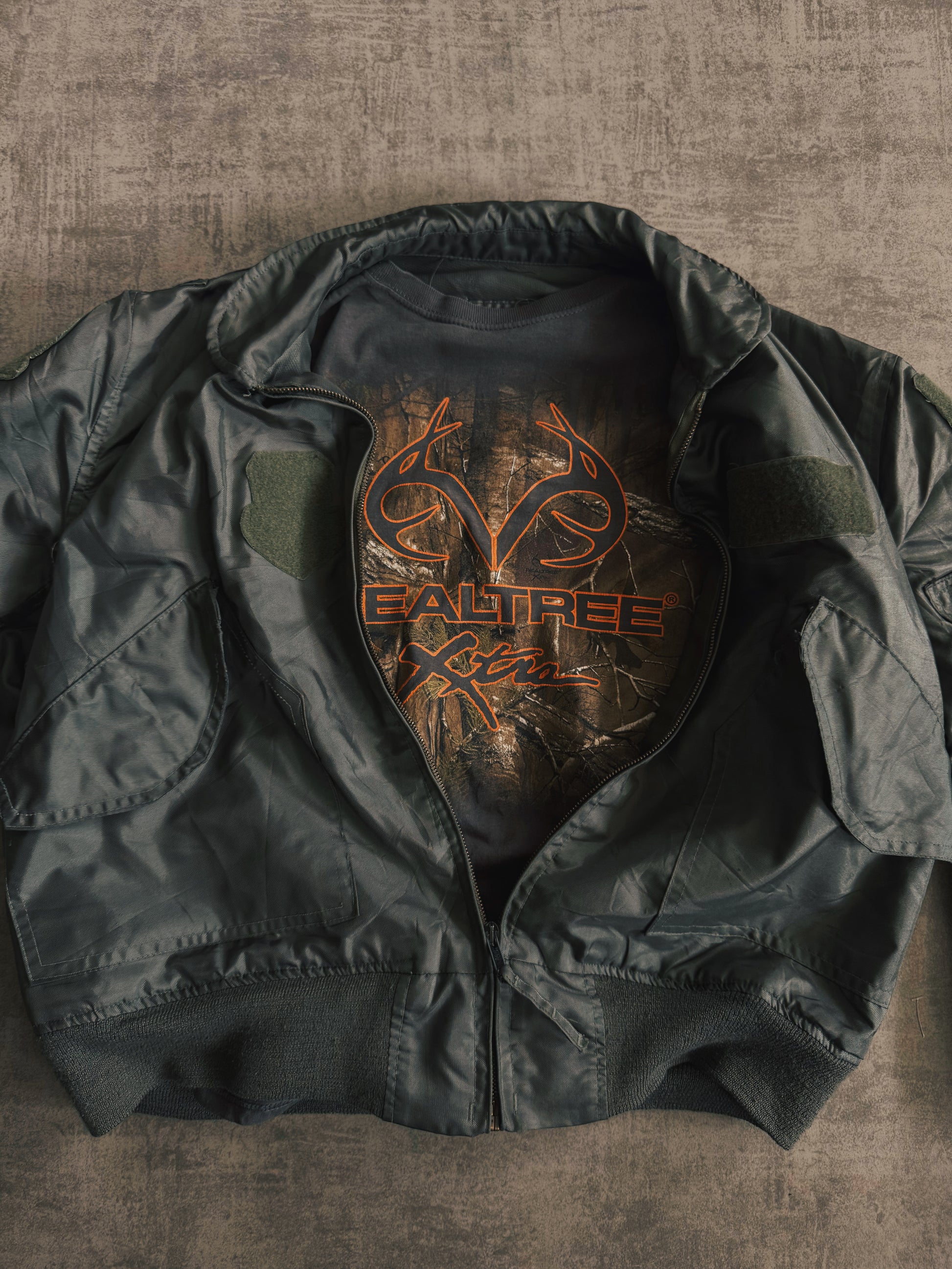 (L) REALTREE TEE