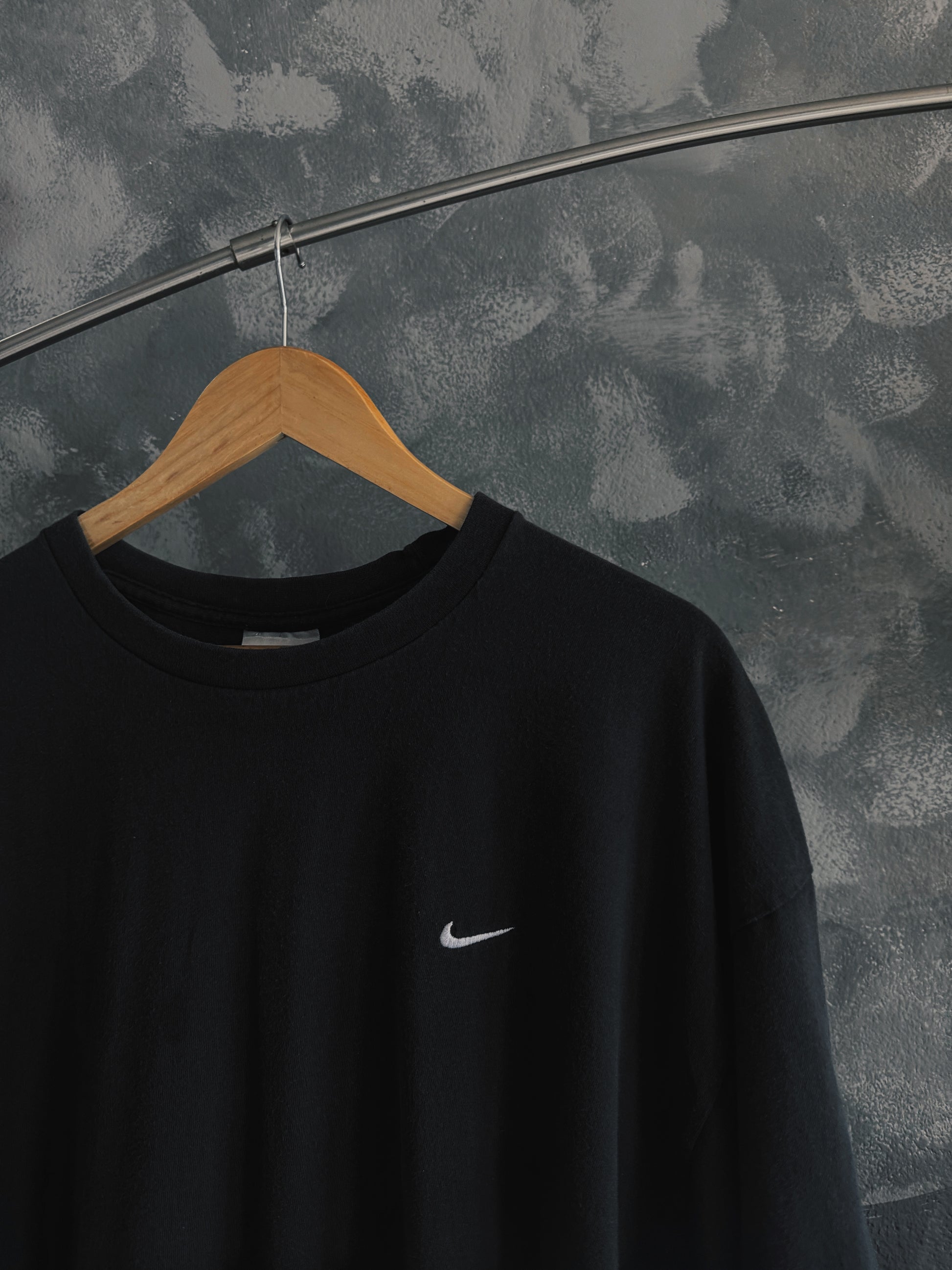 (XL) 90’S VINTAGE NIKE BLANK TEE