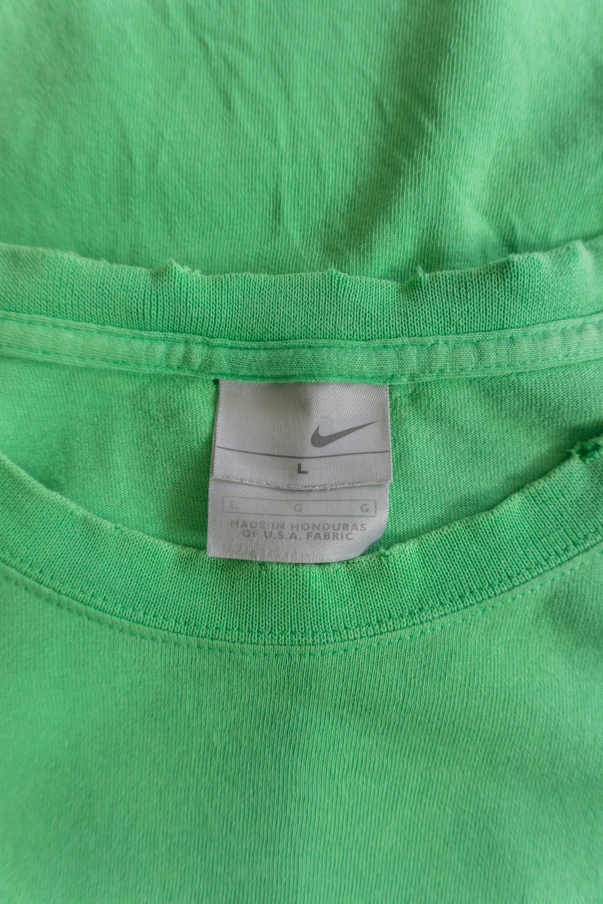 (L) 00’S VINTAGE NIKE TEE