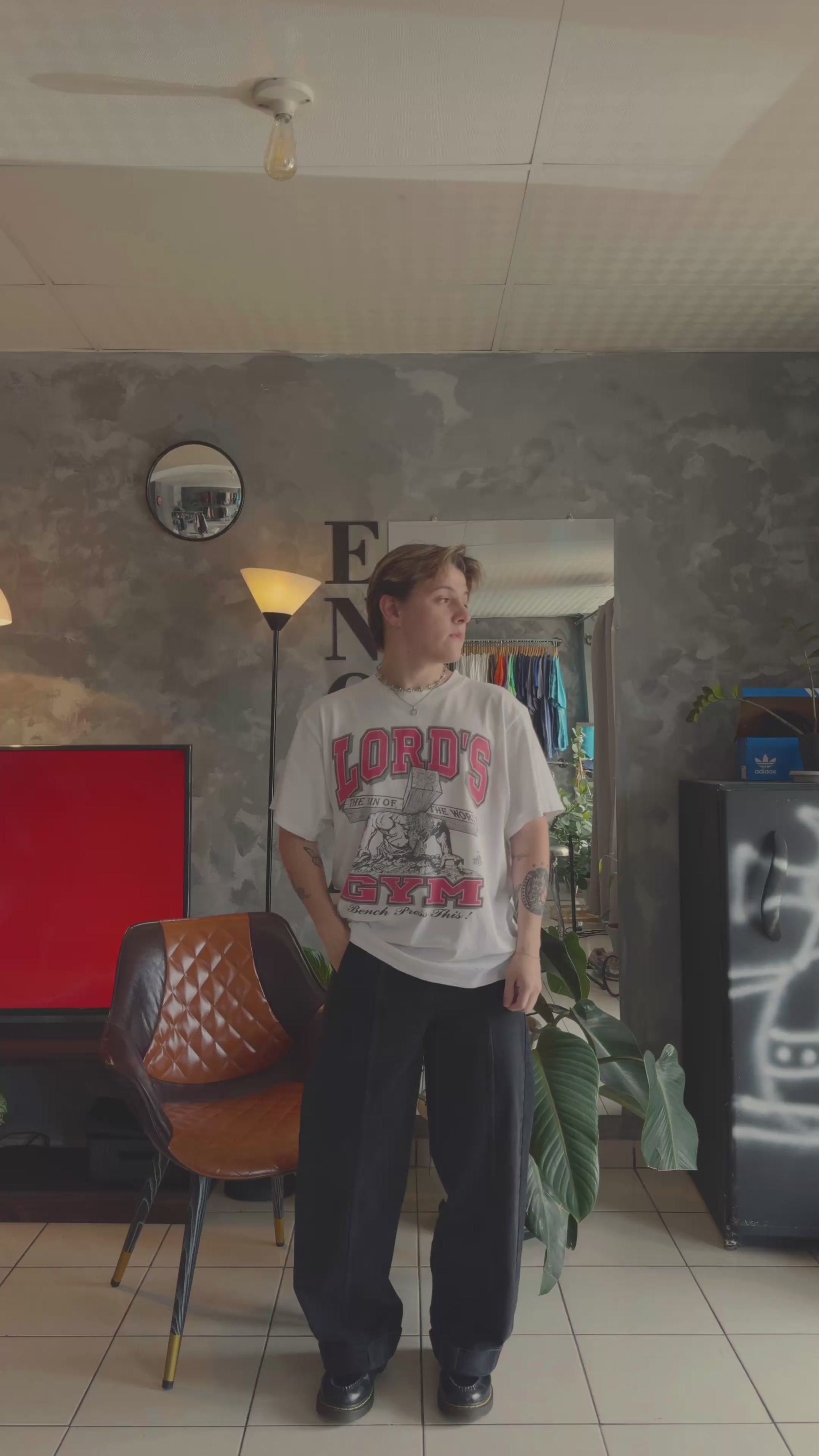 (BOXY L) 90’S VINTAGE LORD’S GYM JESÚS TEE