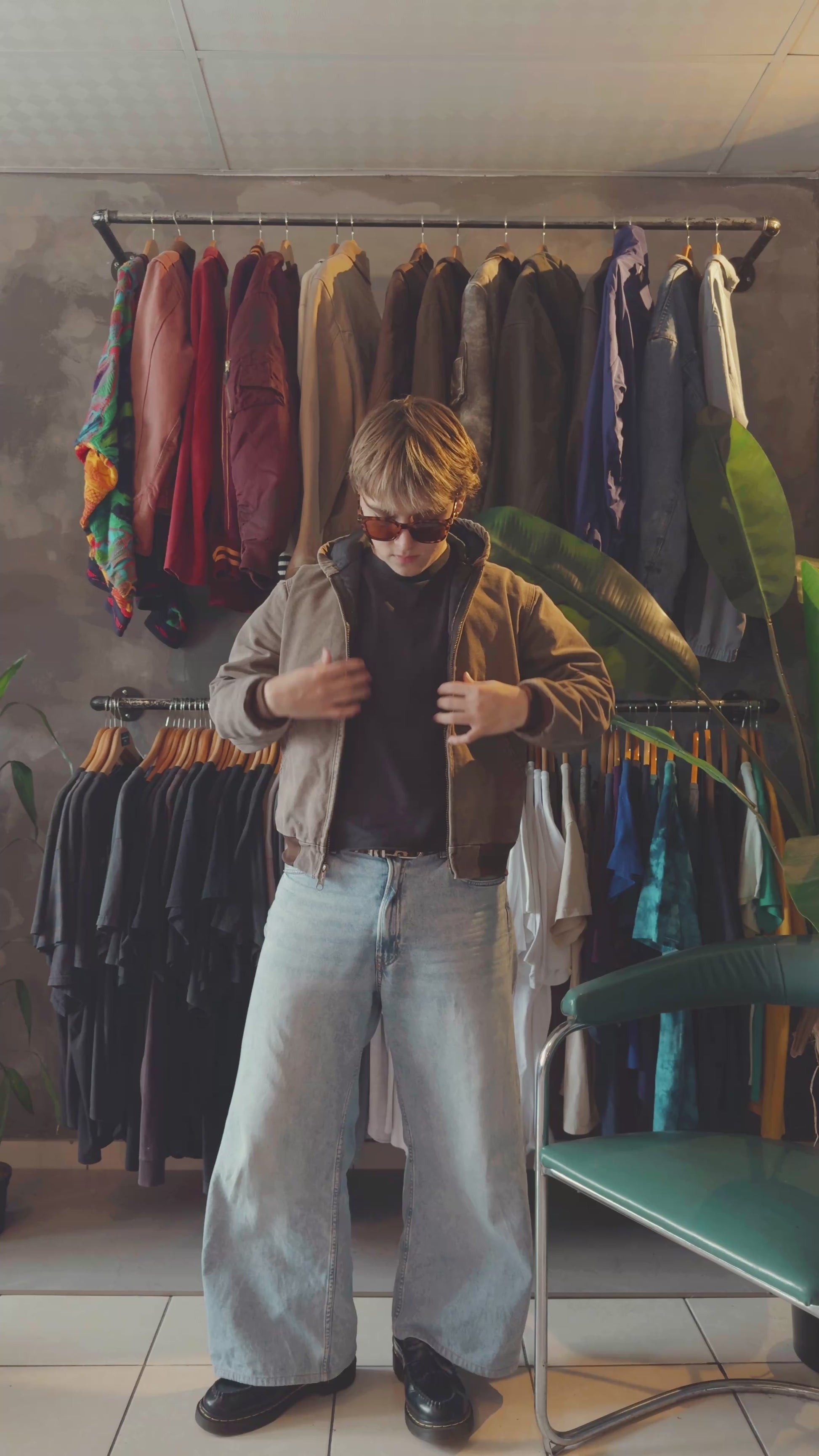 (S) VINTAGE CARHARTT DESERT BROWN JACKET