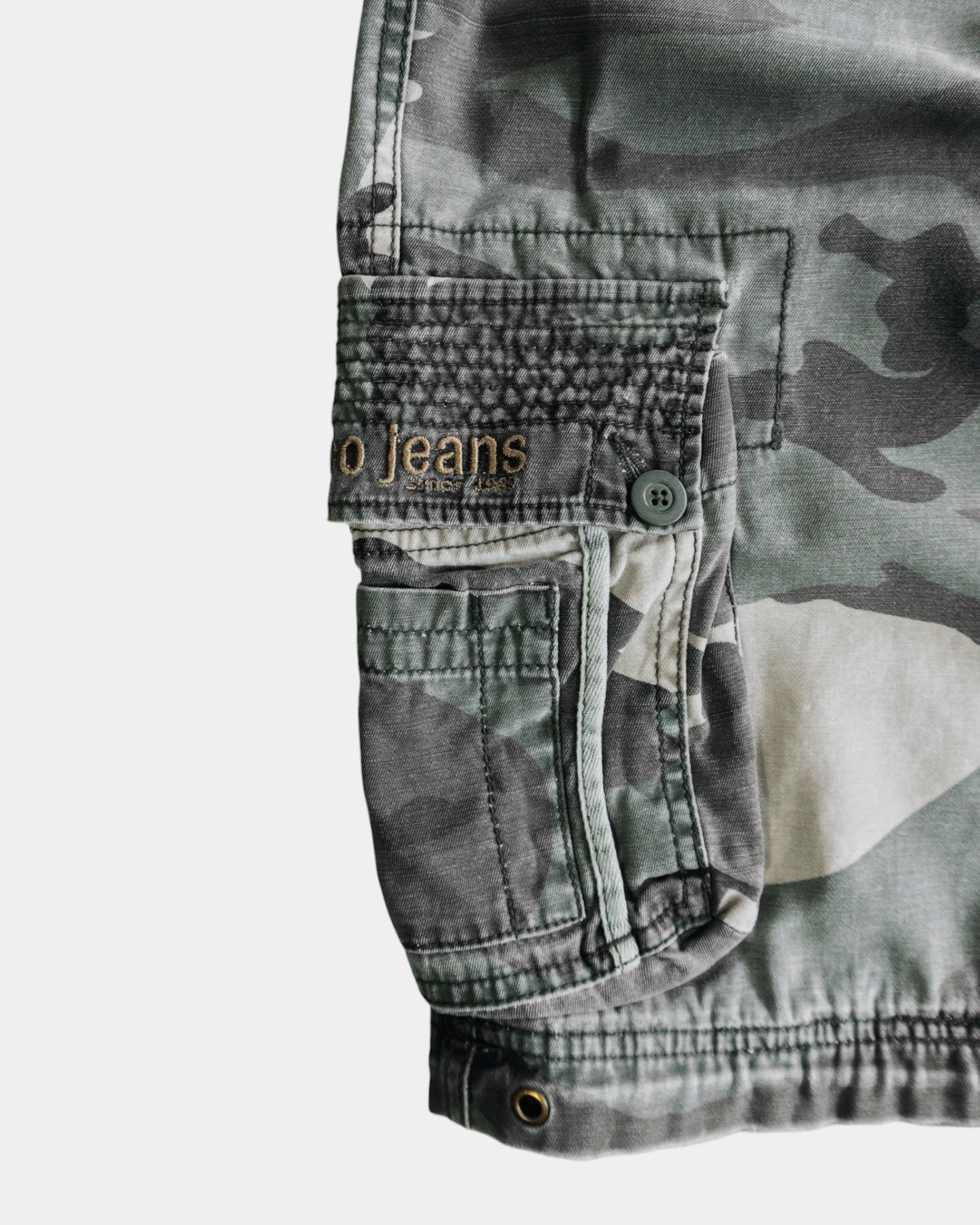 VINTAGE PACO JEANS CAMO JORT - 33