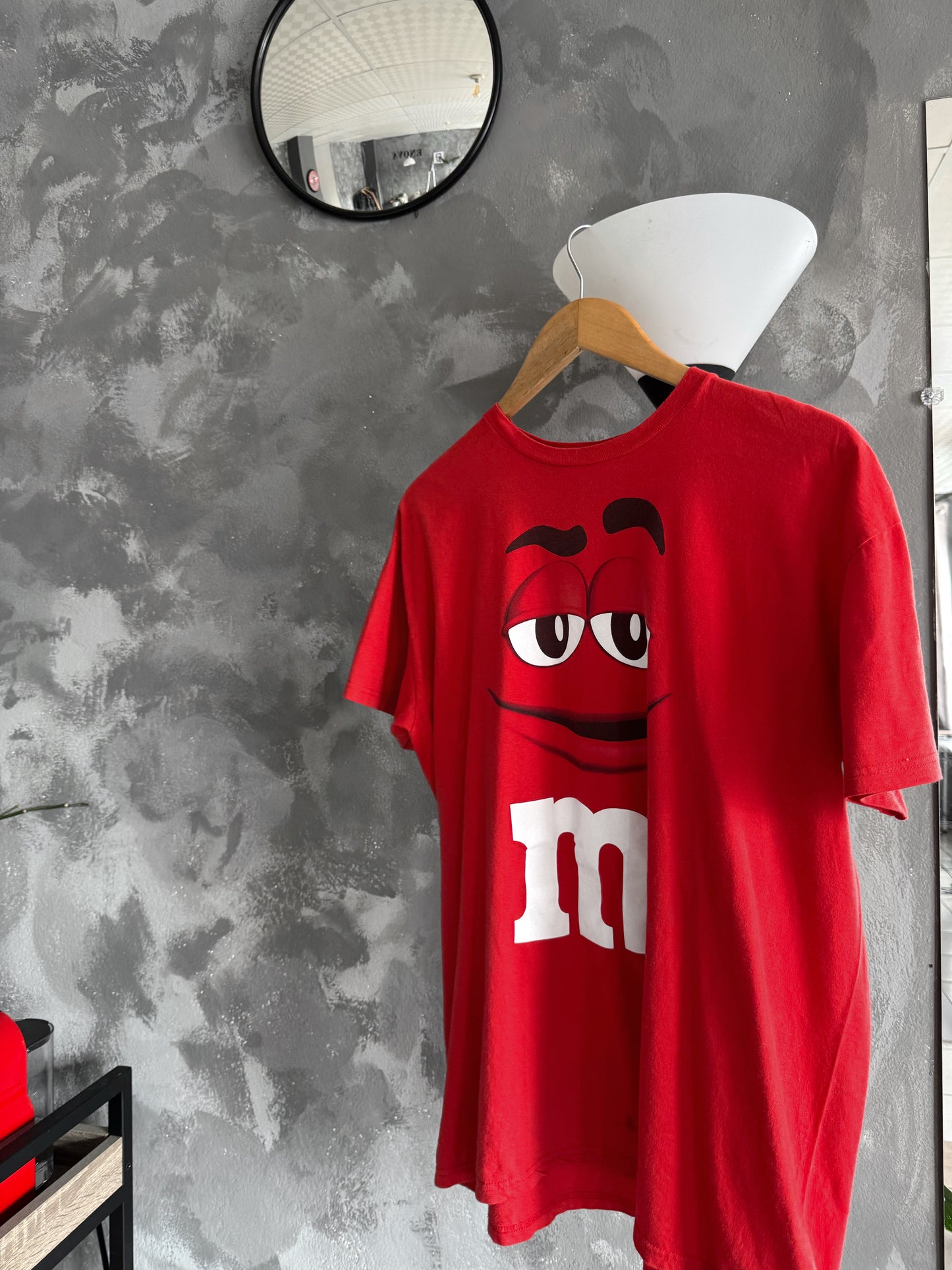 (M) M&M’S TEE