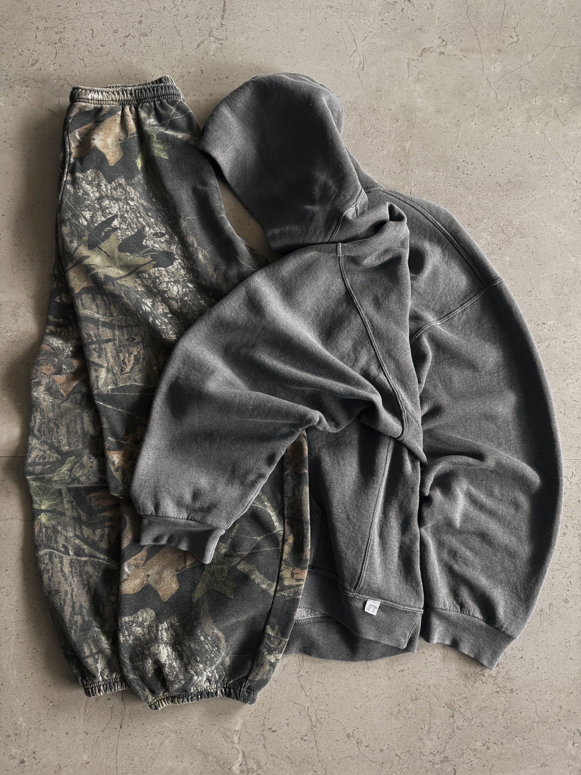 (XXL) RUSSELL GRAY FADED HOODIE