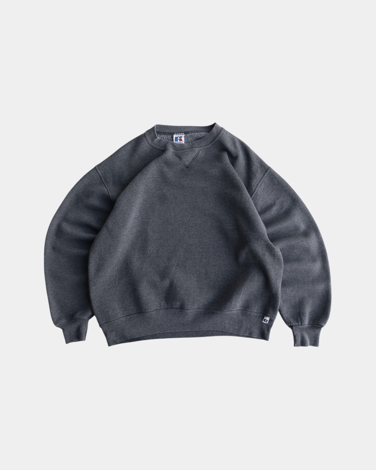 (BOXY M) VINTAGE RUSSELL BLANK CREWNECK
