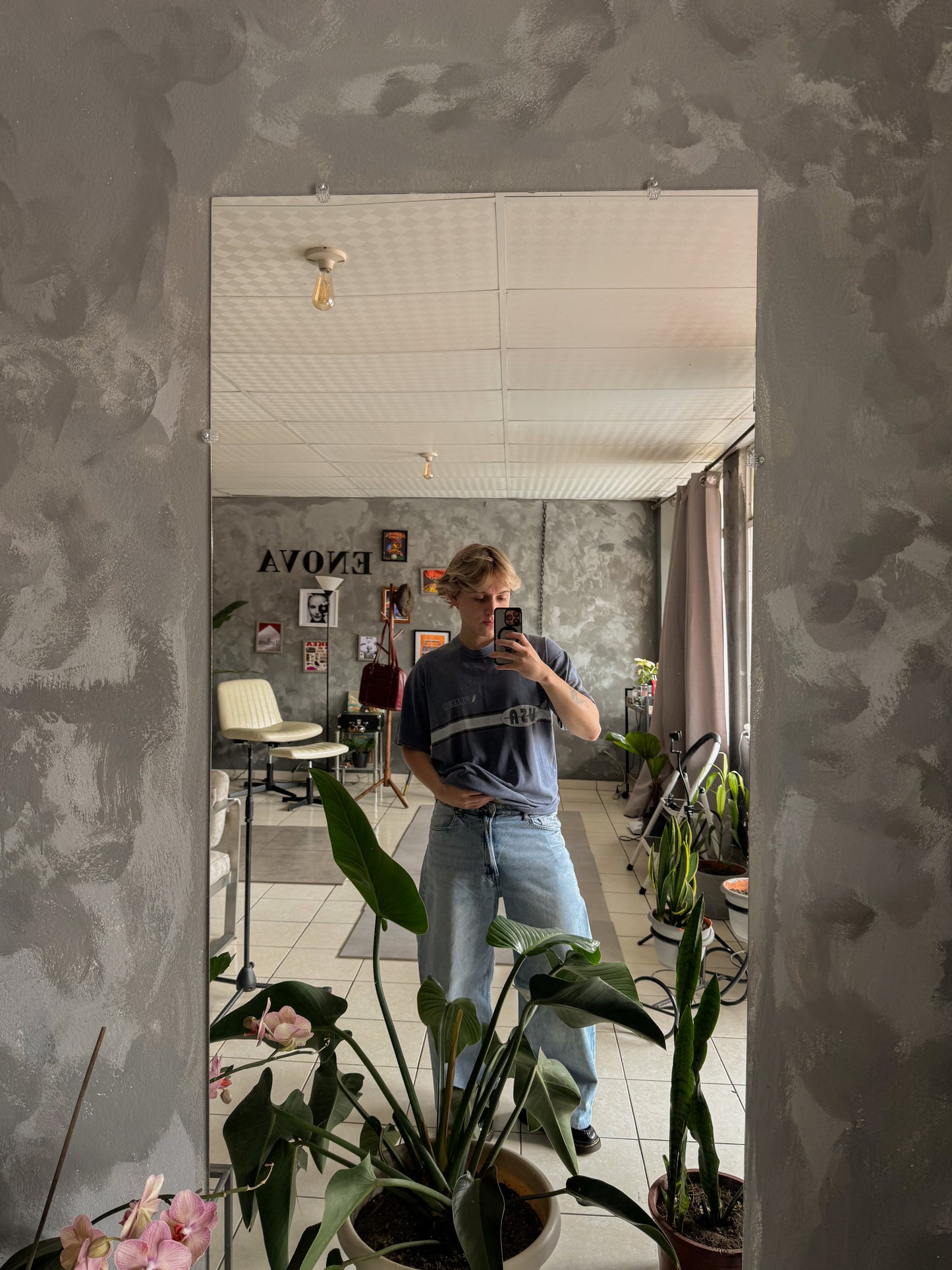 (M) 90’S VINTAGE USA DISTRESSED TEE