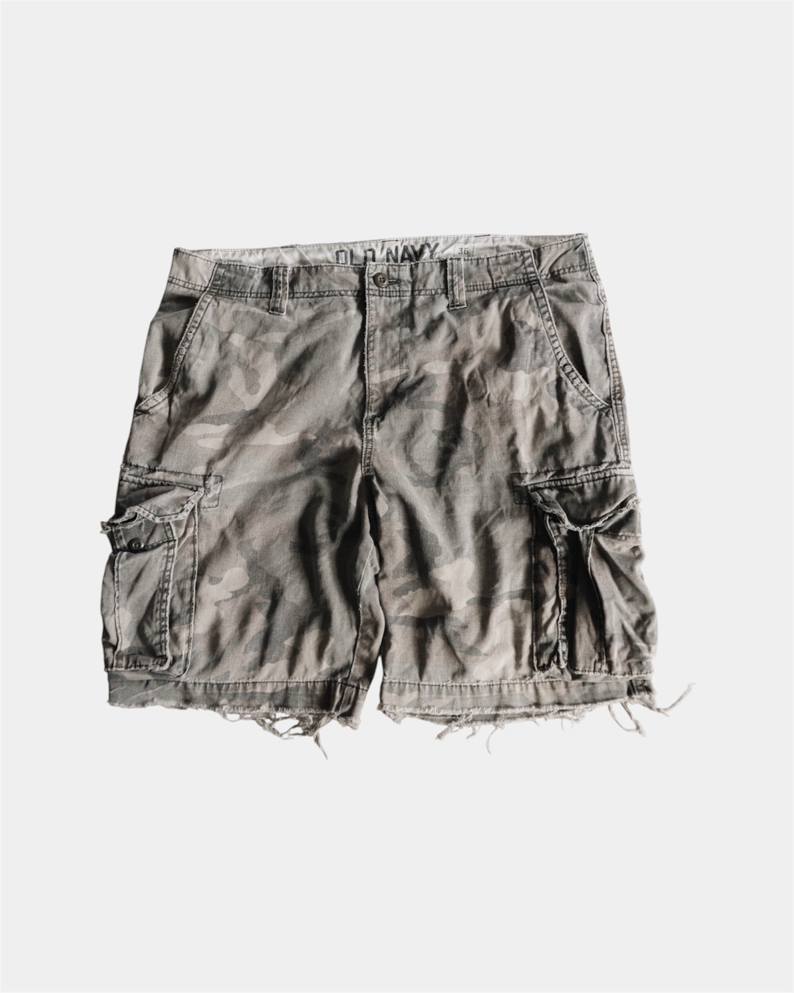 CAMO CARGO DISTRESSED JORT - 36