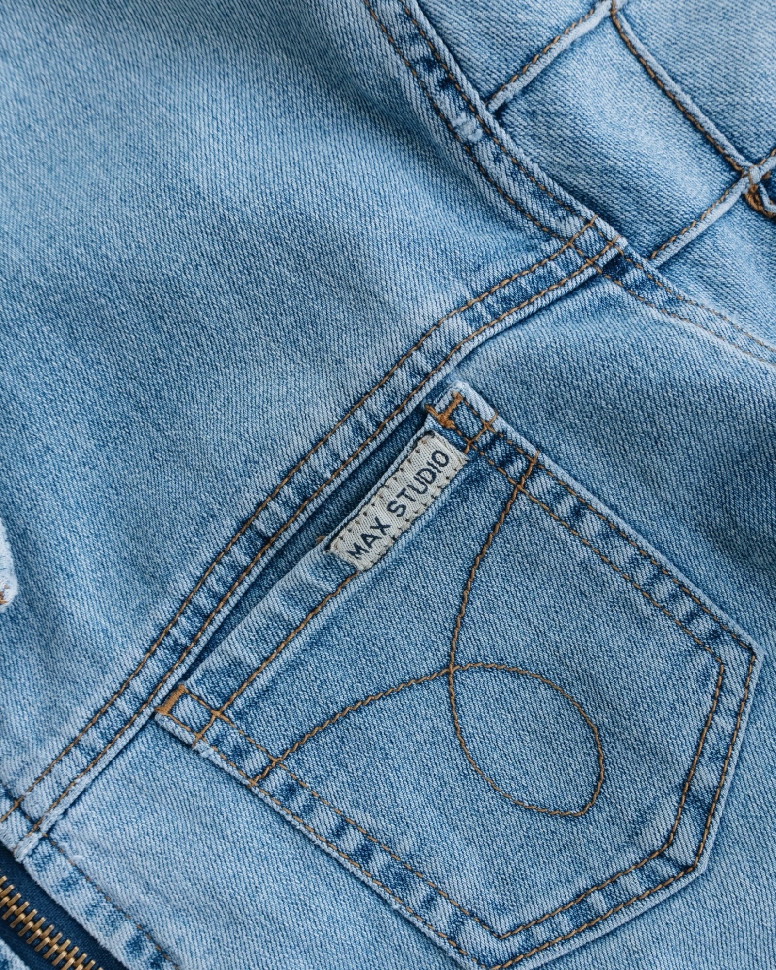 (S/M) VINTAGE MAX STUDIO JEANS JACKET