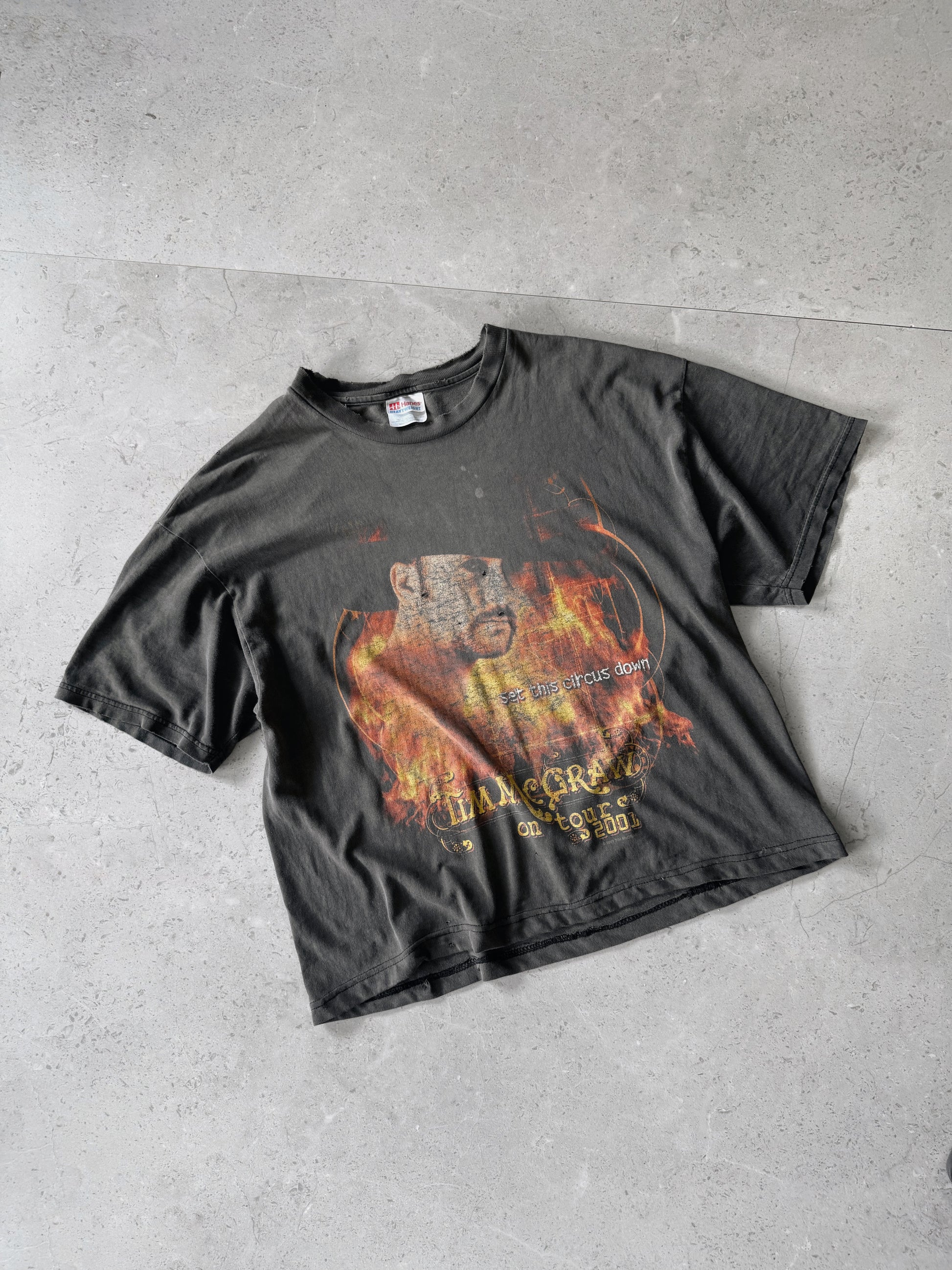 (M) VINTAGE TIM MCGRAW ON TOUR 2001 DISTRESSED/FADED TEE
