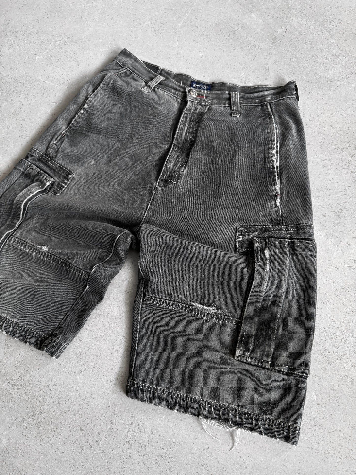 VINTAGE SIDEOUT AMAZING FADED CARGO JORTS - 30