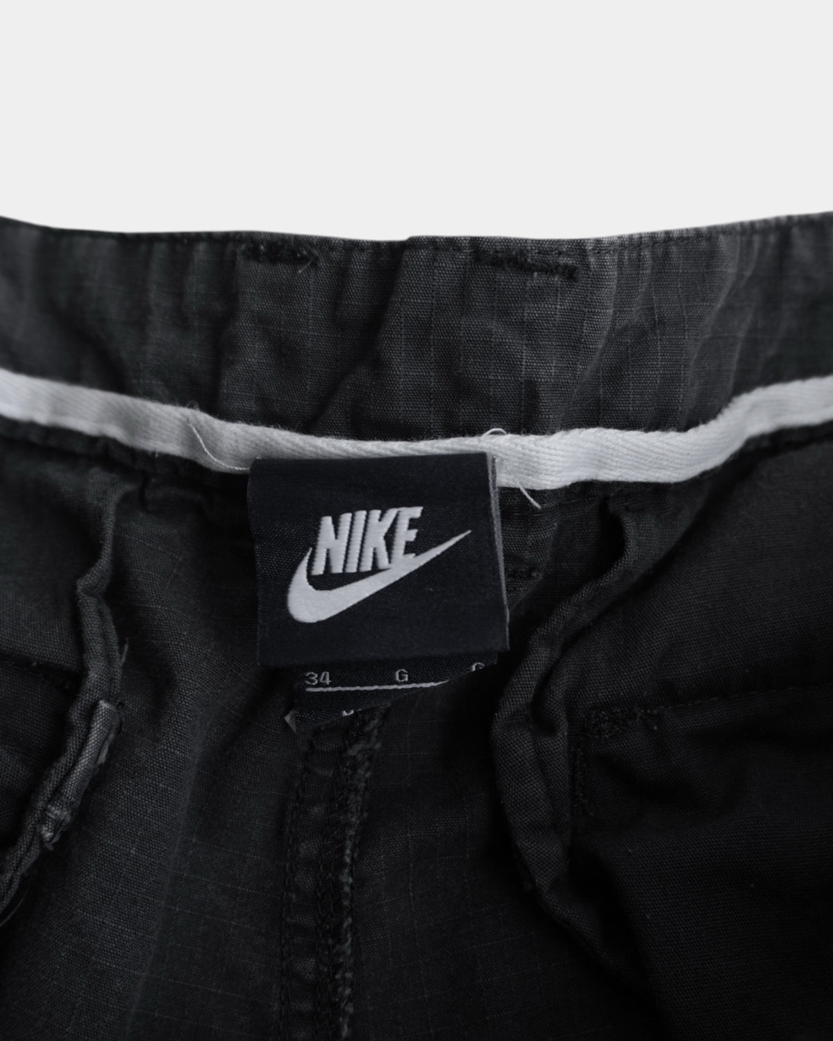 VINTAGE NIKE HIKING CARGO SHORT - 34