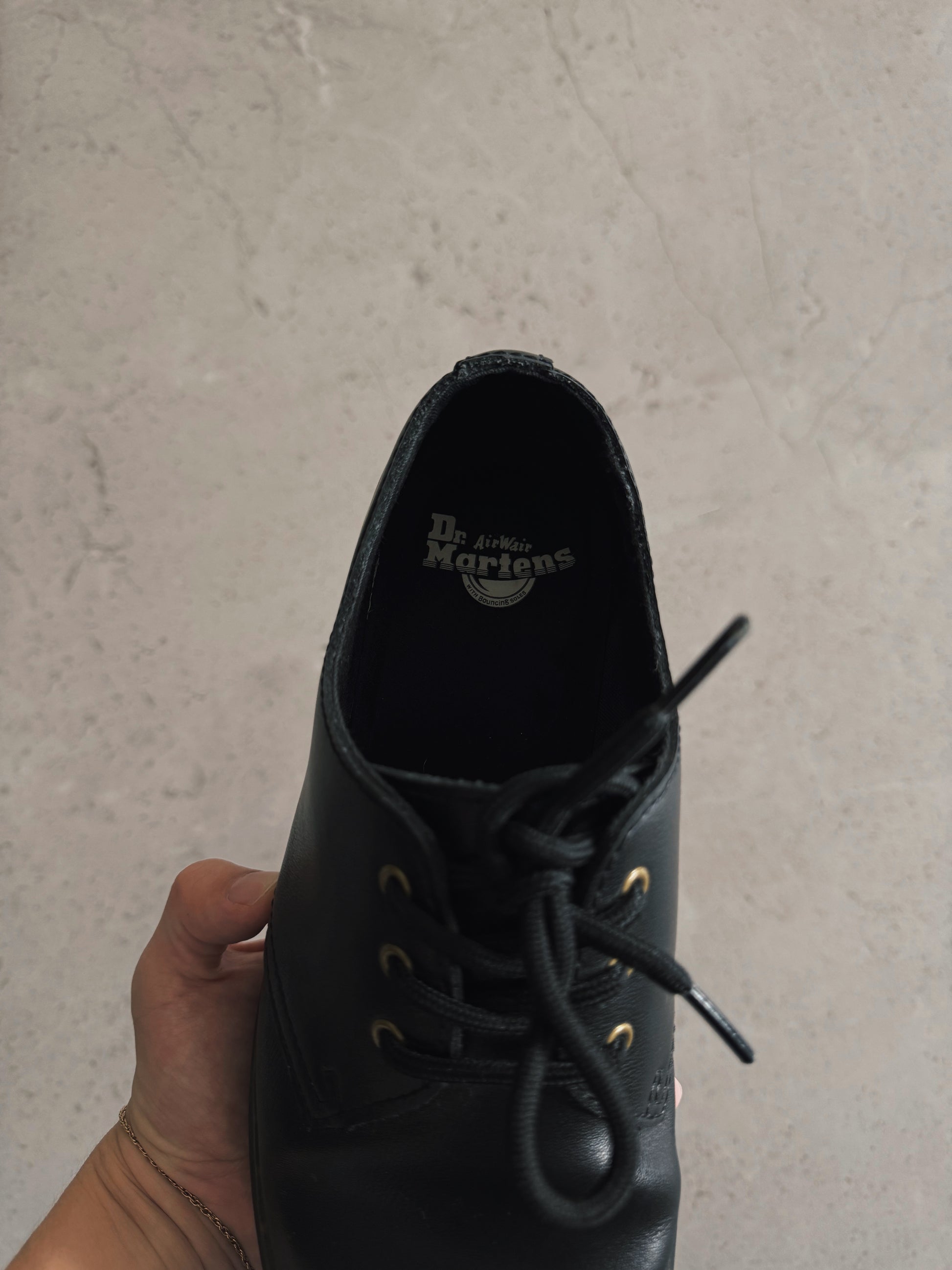 DR. MARTENS OXFORD SHOES