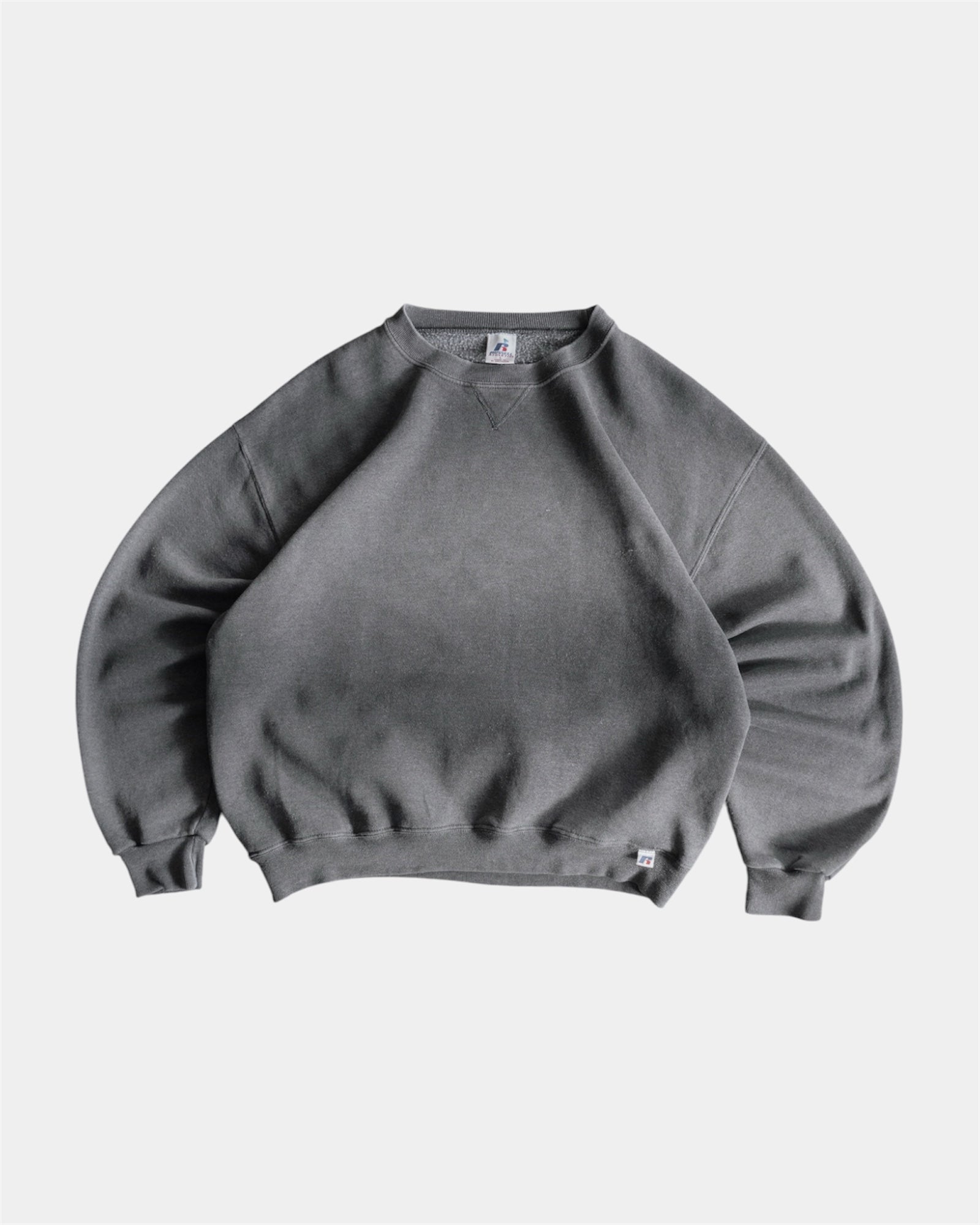 (BOXY L) VINTAGE RUSSELL SUN FADED CREWNECK