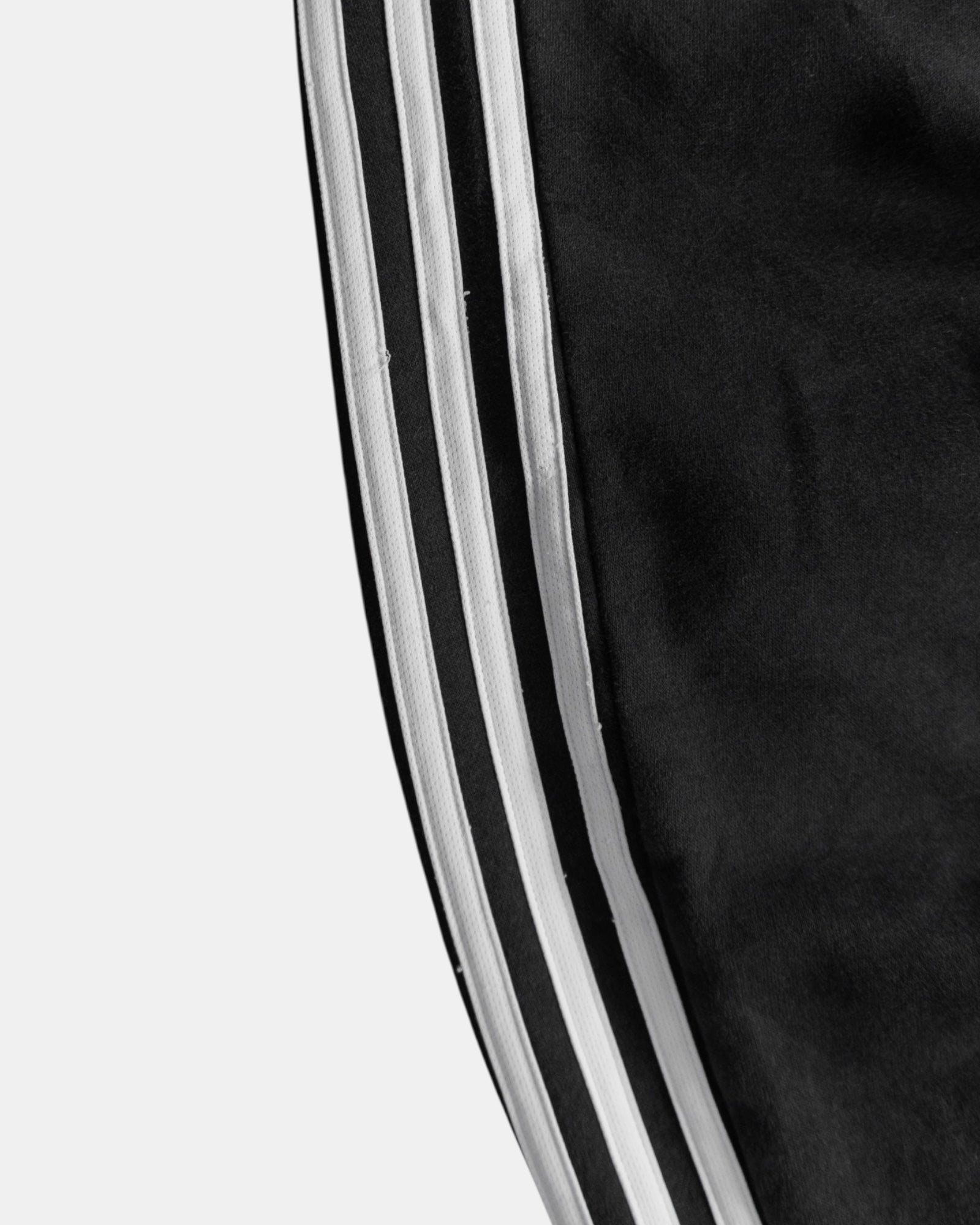 ADIDAS BLACK JOGGER - L