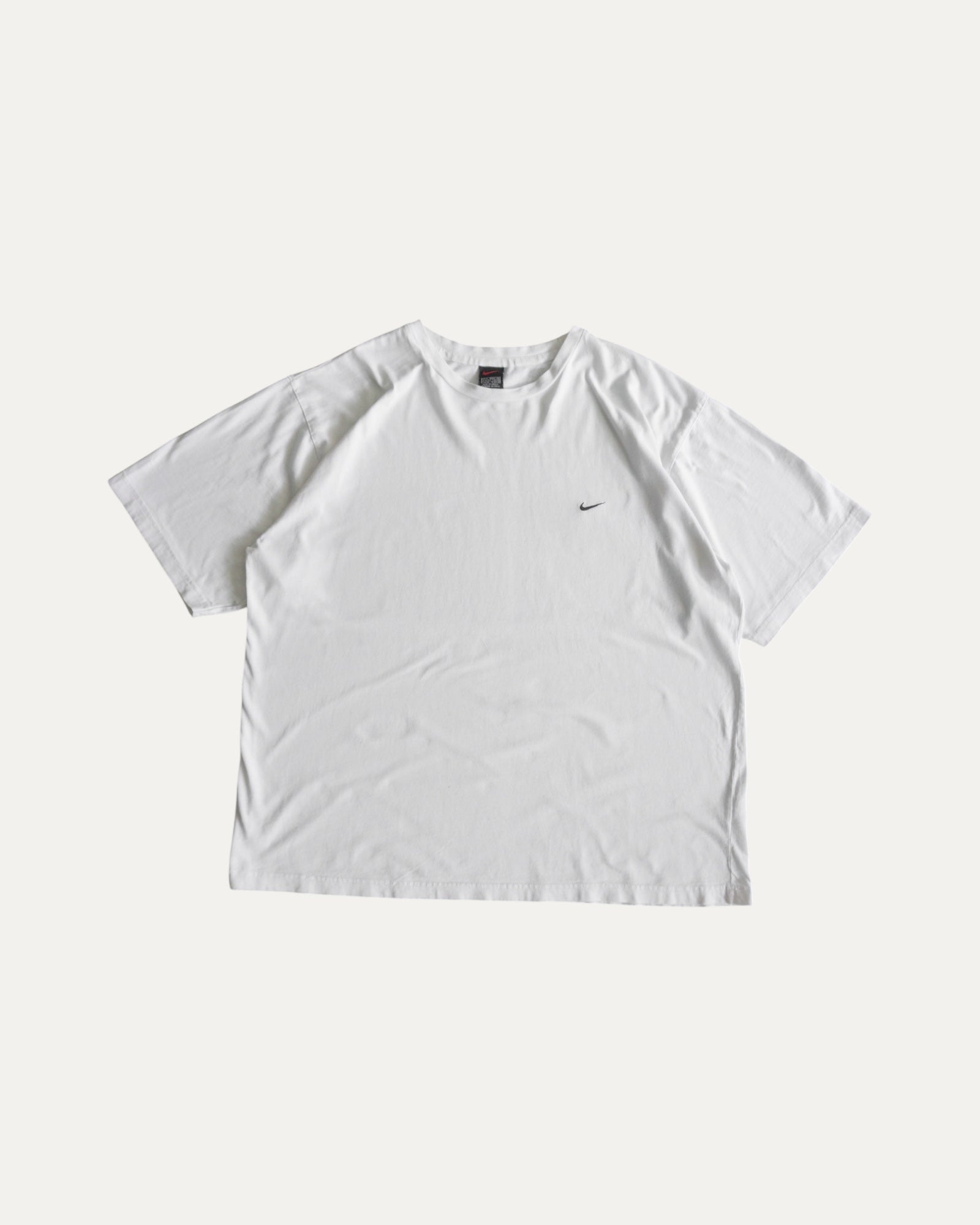 (XL) 90’S VINTAGE NIKE TEE