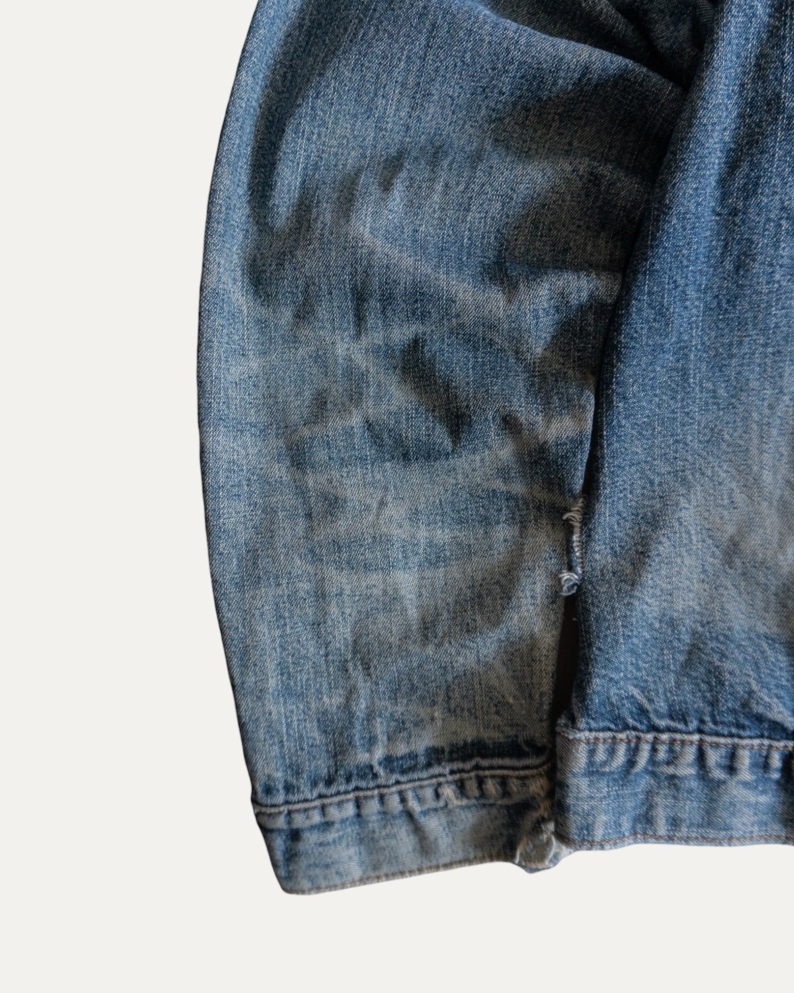 (S) 90’S VINTAGE OLD NAVY DENIM DISTRESSED JACKET